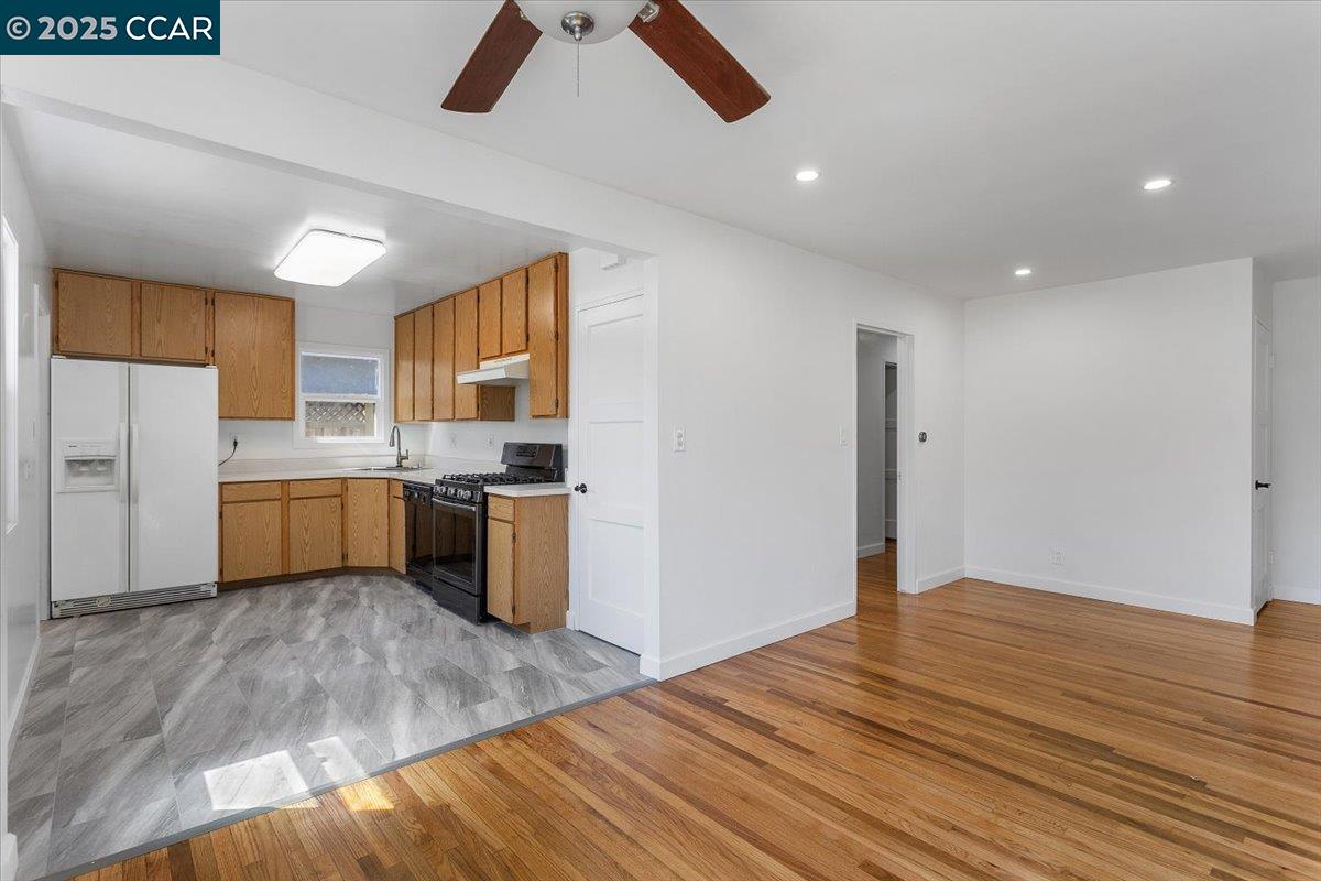 Detail Gallery Image 8 of 22 For 16148 Hesperian Blvd, San Lorenzo,  CA 94580 - 3 Beds | 1 Baths