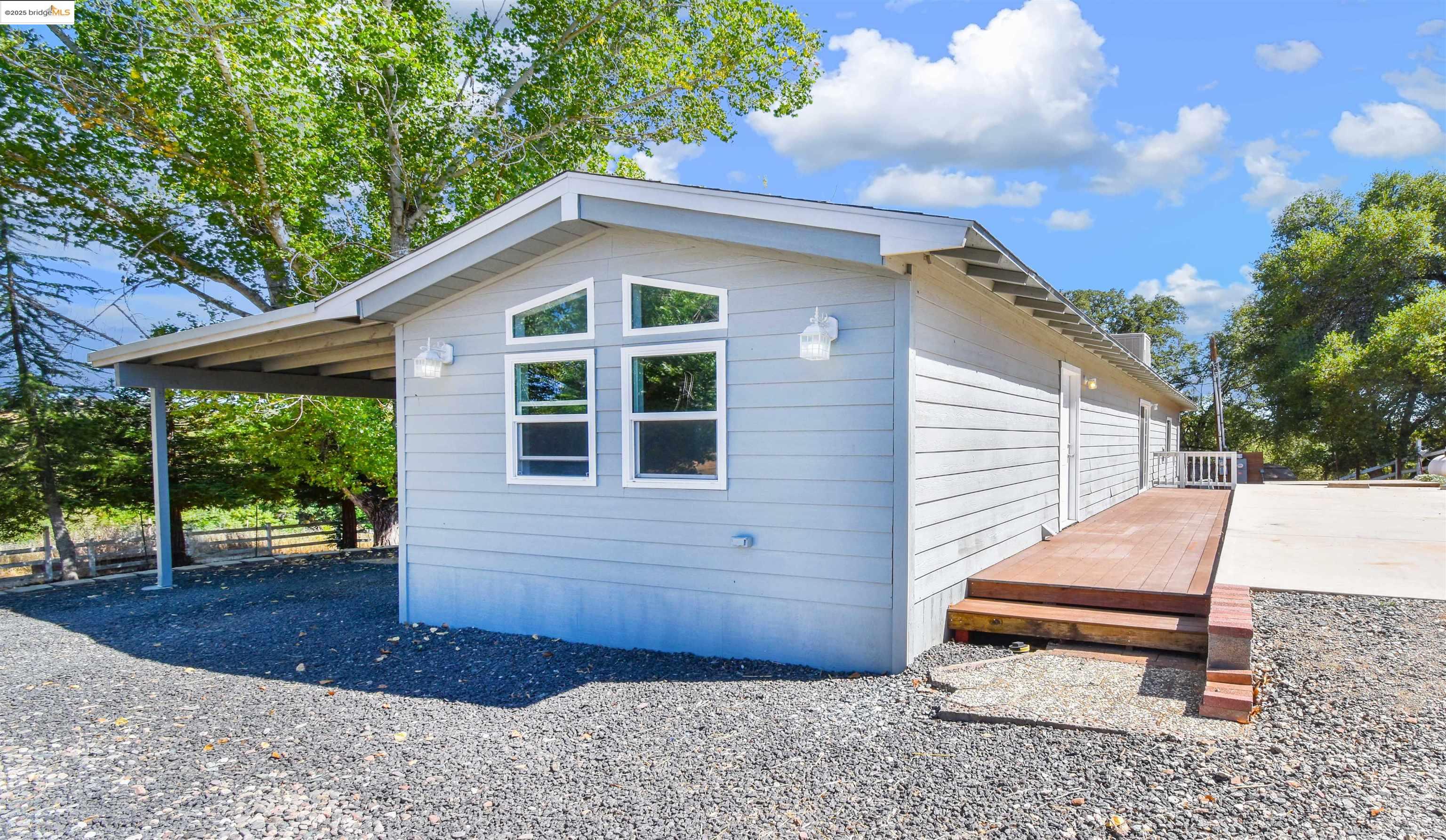 Detail Gallery Image 1 of 37 For 17390 Campbell Flat Rd, Sonora,  CA 95370 - 2 Beds | 2 Baths