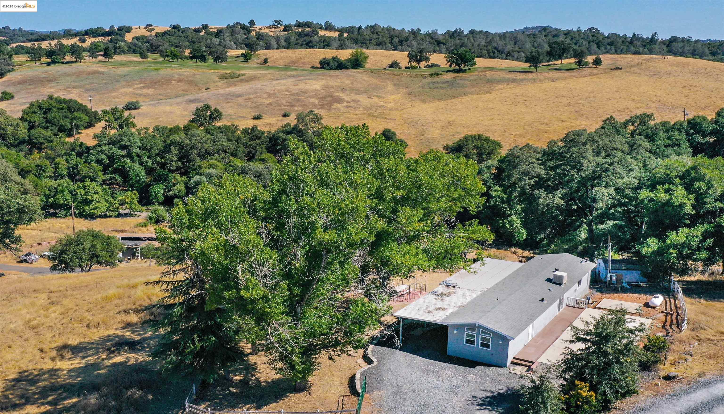 Detail Gallery Image 2 of 37 For 17390 Campbell Flat Rd, Sonora,  CA 95370 - 2 Beds | 2 Baths