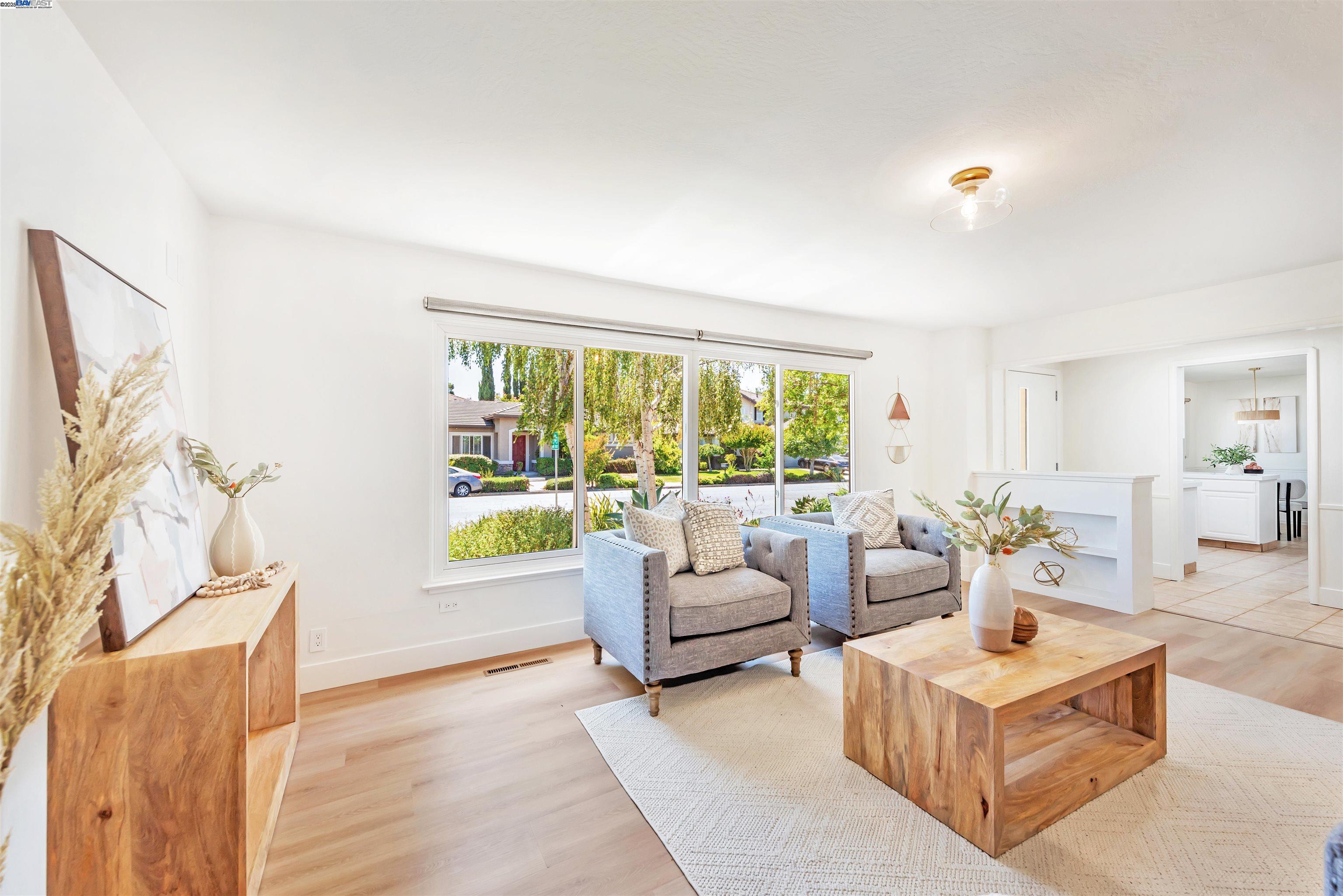 Detail Gallery Image 11 of 56 For 38388 Logan Dr, Fremont,  CA 94536 - 5 Beds | 3 Baths