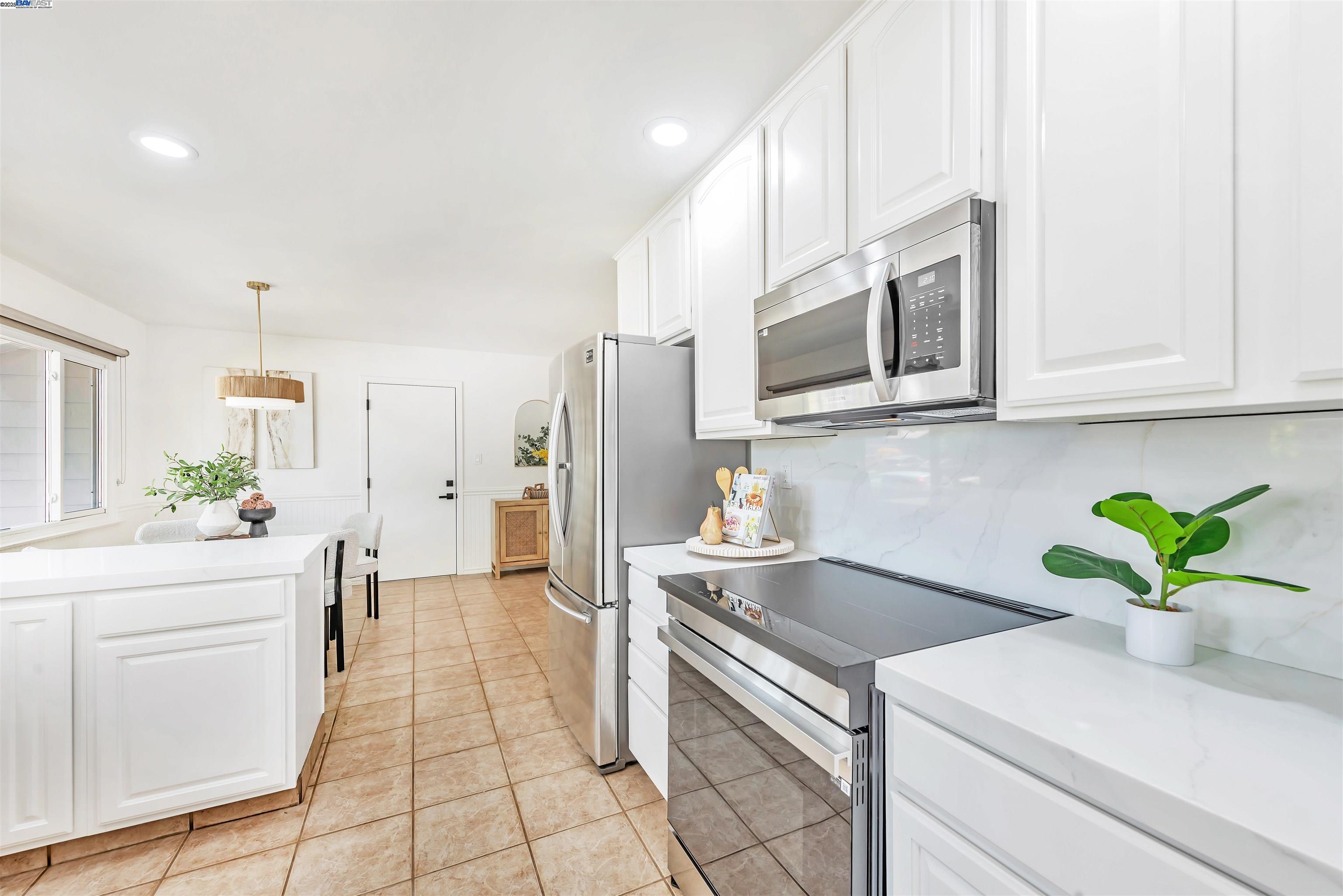 Detail Gallery Image 16 of 56 For 38388 Logan Dr, Fremont,  CA 94536 - 5 Beds | 3 Baths