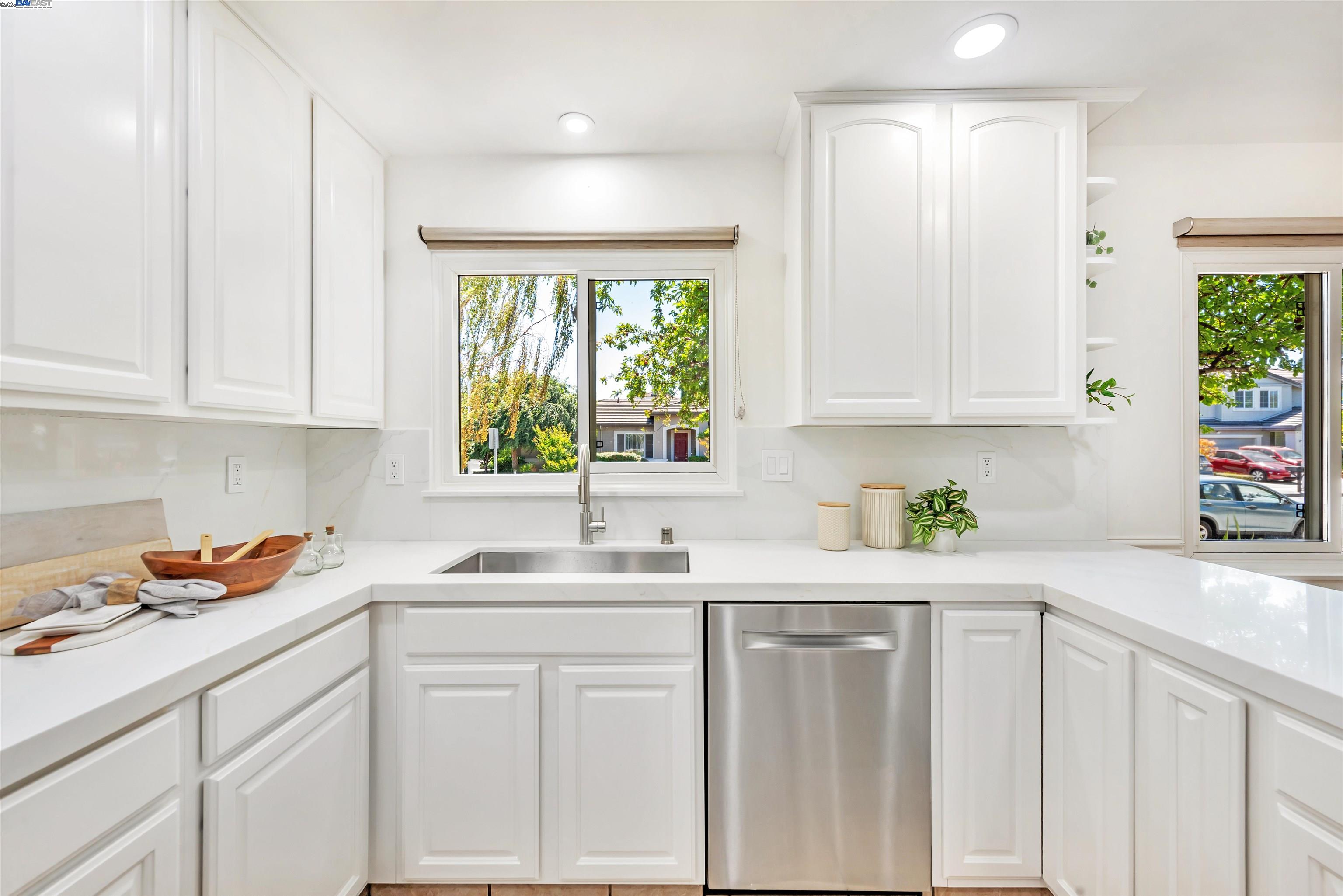 Detail Gallery Image 20 of 56 For 38388 Logan Dr, Fremont,  CA 94536 - 5 Beds | 3 Baths