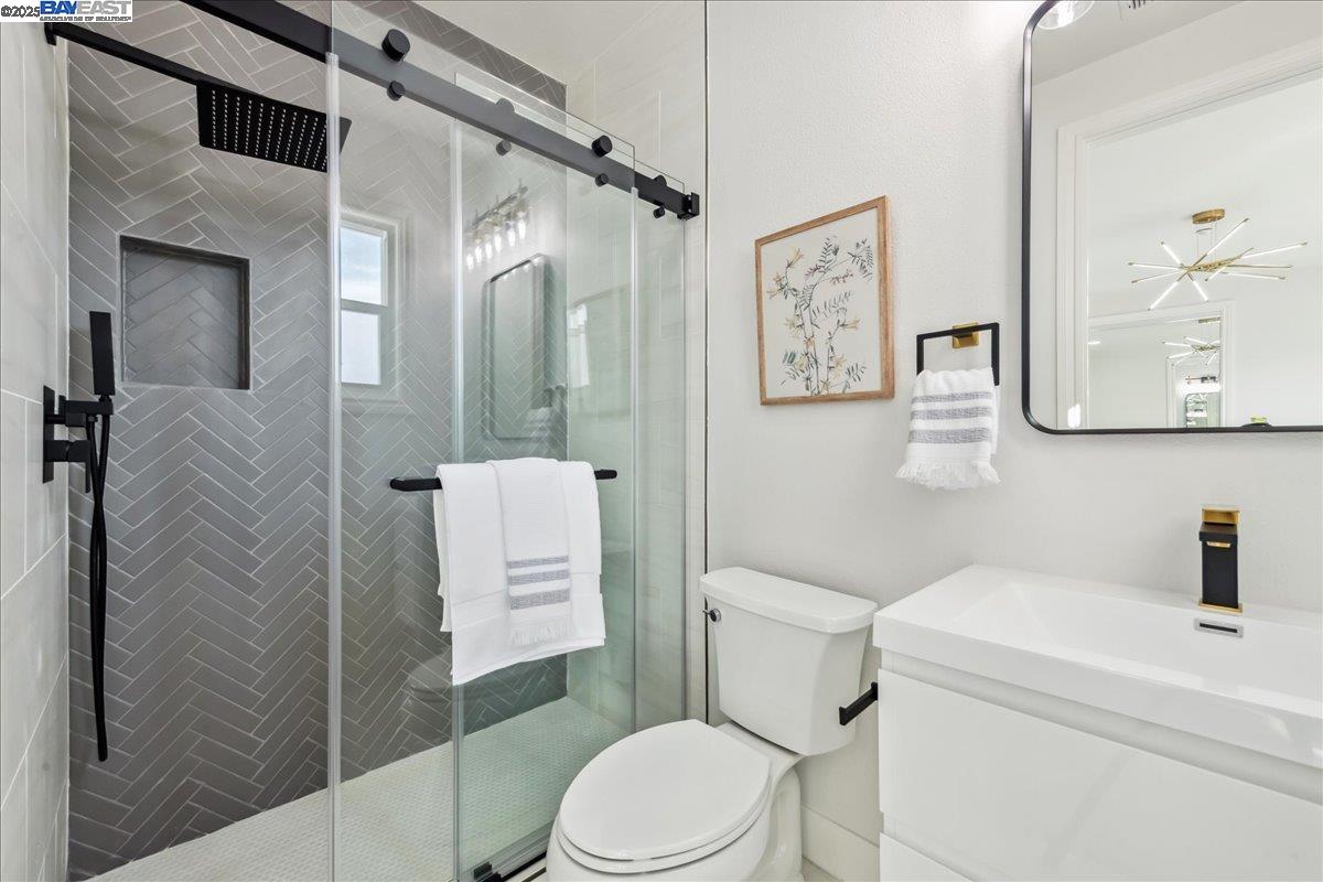 Detail Gallery Image 42 of 60 For 2890 Sable Oaks Way, Dublin,  CA 94568 - 5 Beds | 5/1 Baths