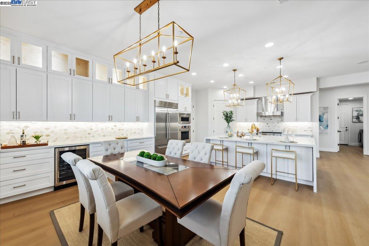 Detail Gallery Image 6 of 60 For 2890 Sable Oaks Way, Dublin,  CA 94568 - 5 Beds | 5/1 Baths