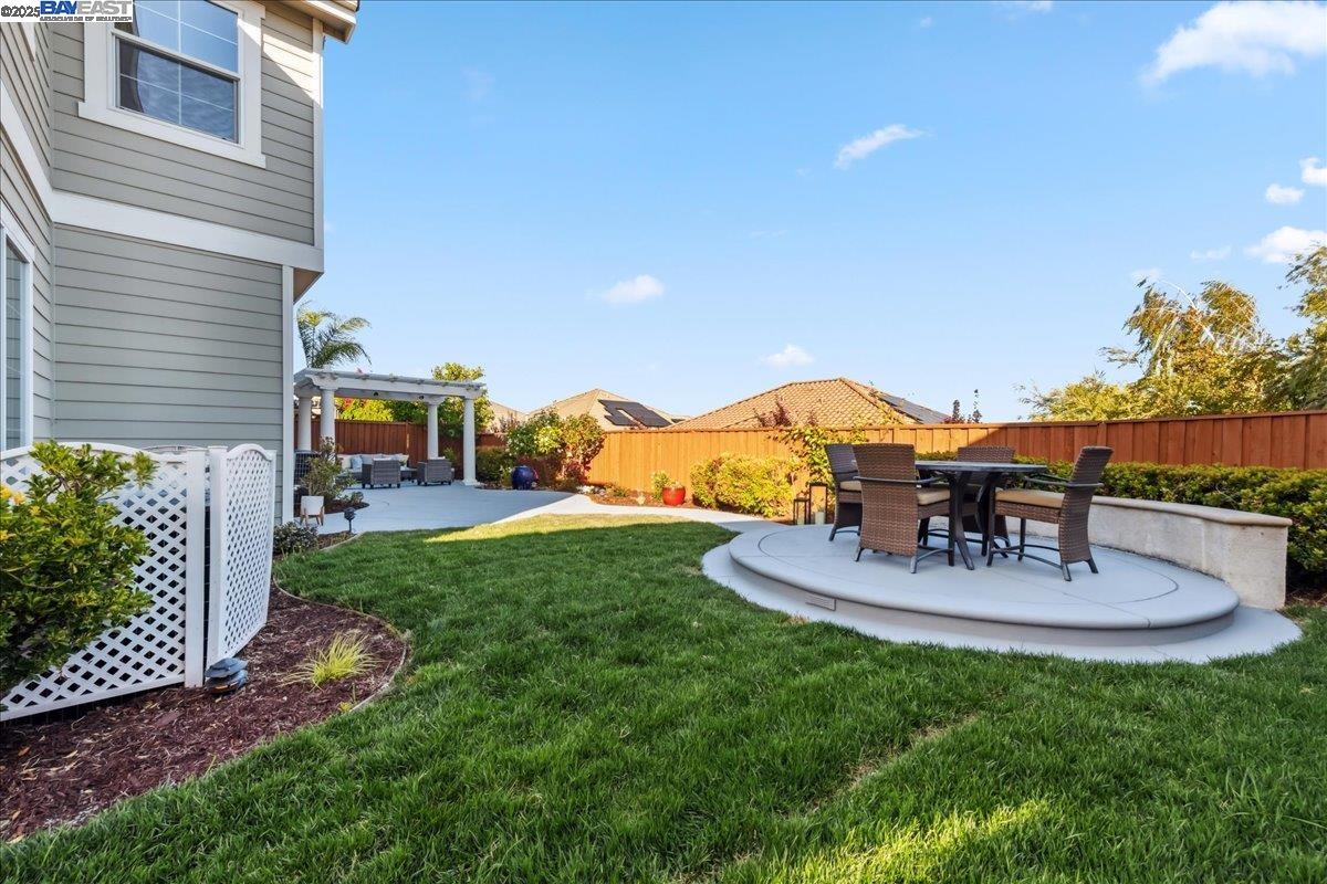 Detail Gallery Image 53 of 60 For 2890 Sable Oaks Way, Dublin,  CA 94568 - 5 Beds | 5/1 Baths
