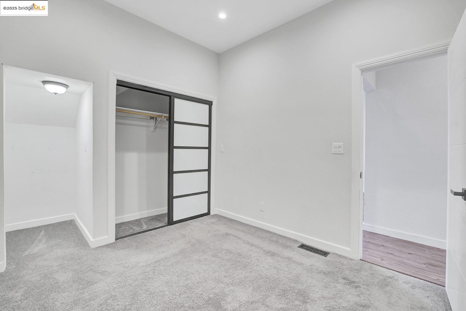 Detail Gallery Image 48 of 56 For 3107 Filbert St, Oakland,  CA 94608 - 4 Beds | 2 Baths