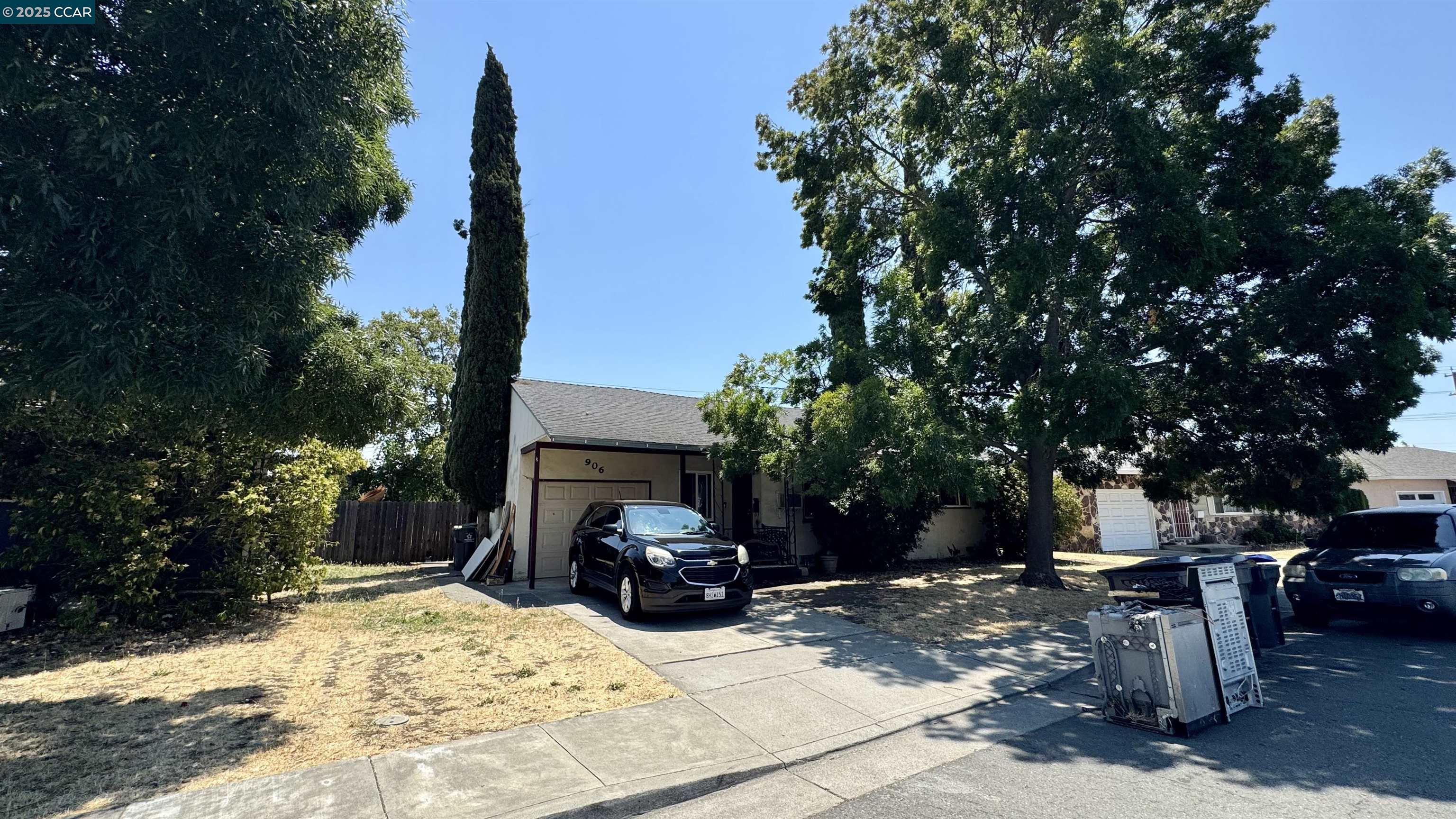 Detail Gallery Image 1 of 5 For 906 Taft St, Fairfield,  CA 94533 - 3 Beds | 1 Baths