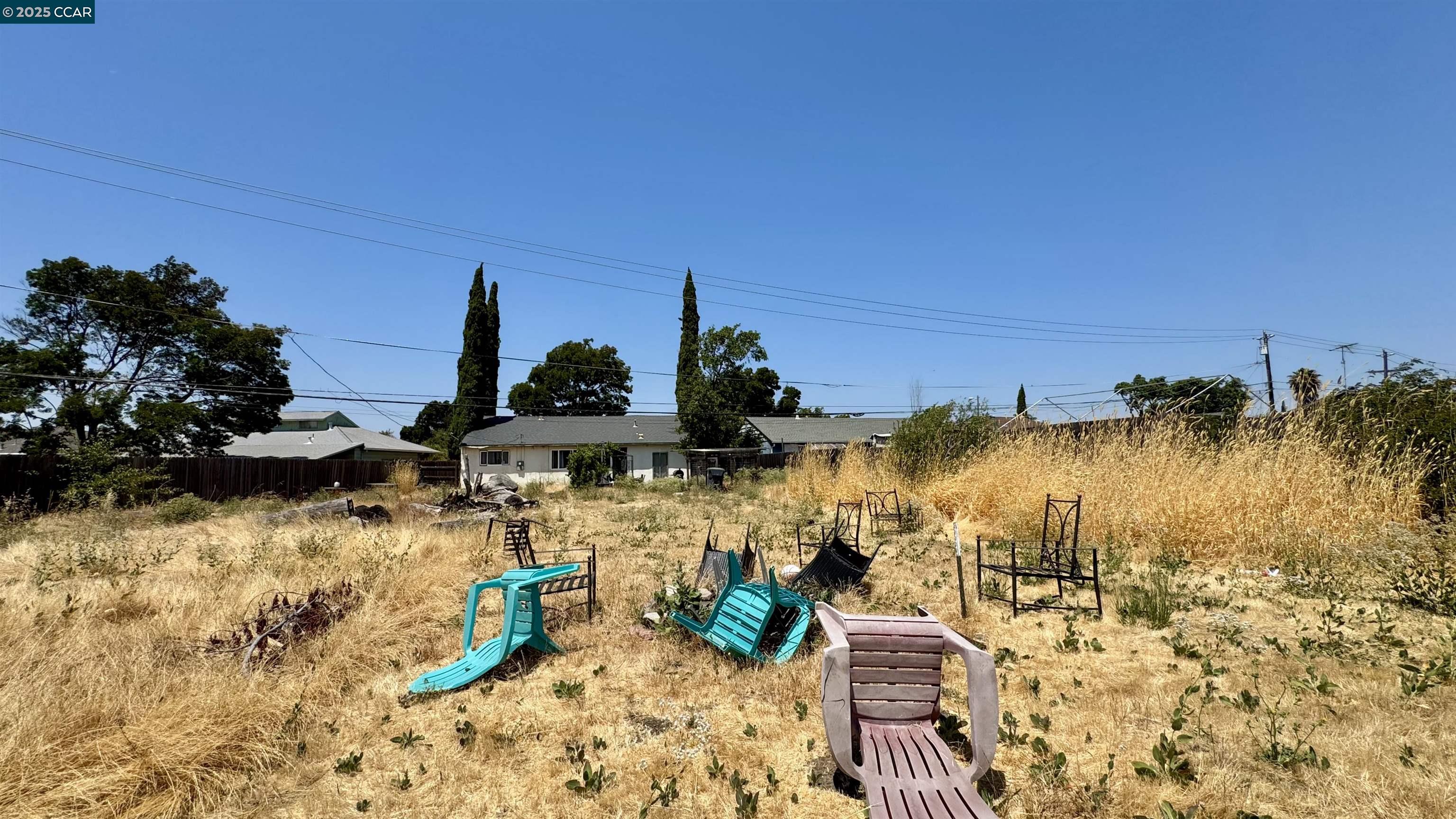 Detail Gallery Image 5 of 5 For 906 Taft St, Fairfield,  CA 94533 - 3 Beds | 1 Baths