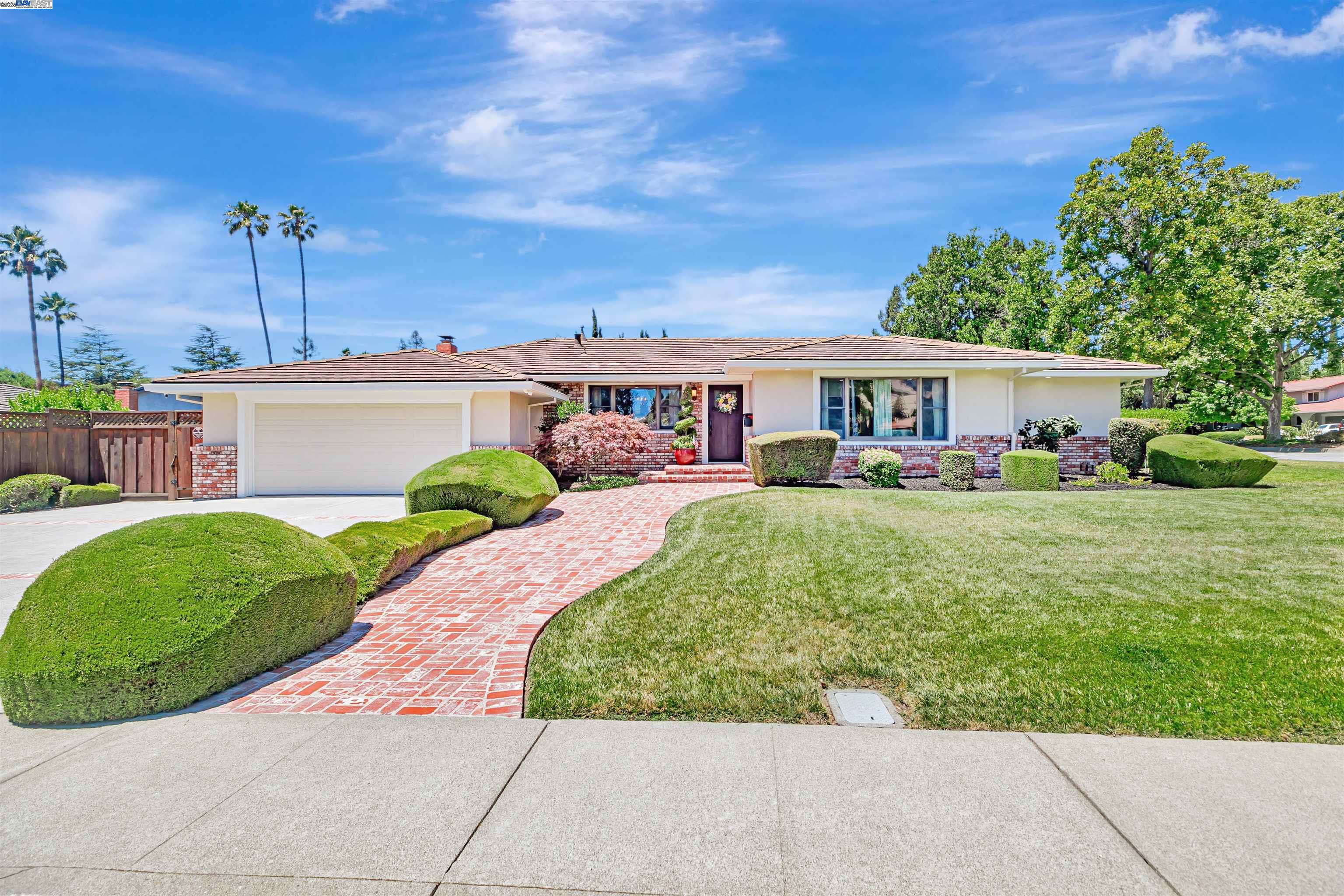 Detail Gallery Image 1 of 1 For 46101 Klamath St, Fremont,  CA 94539 - 3 Beds | 3 Baths