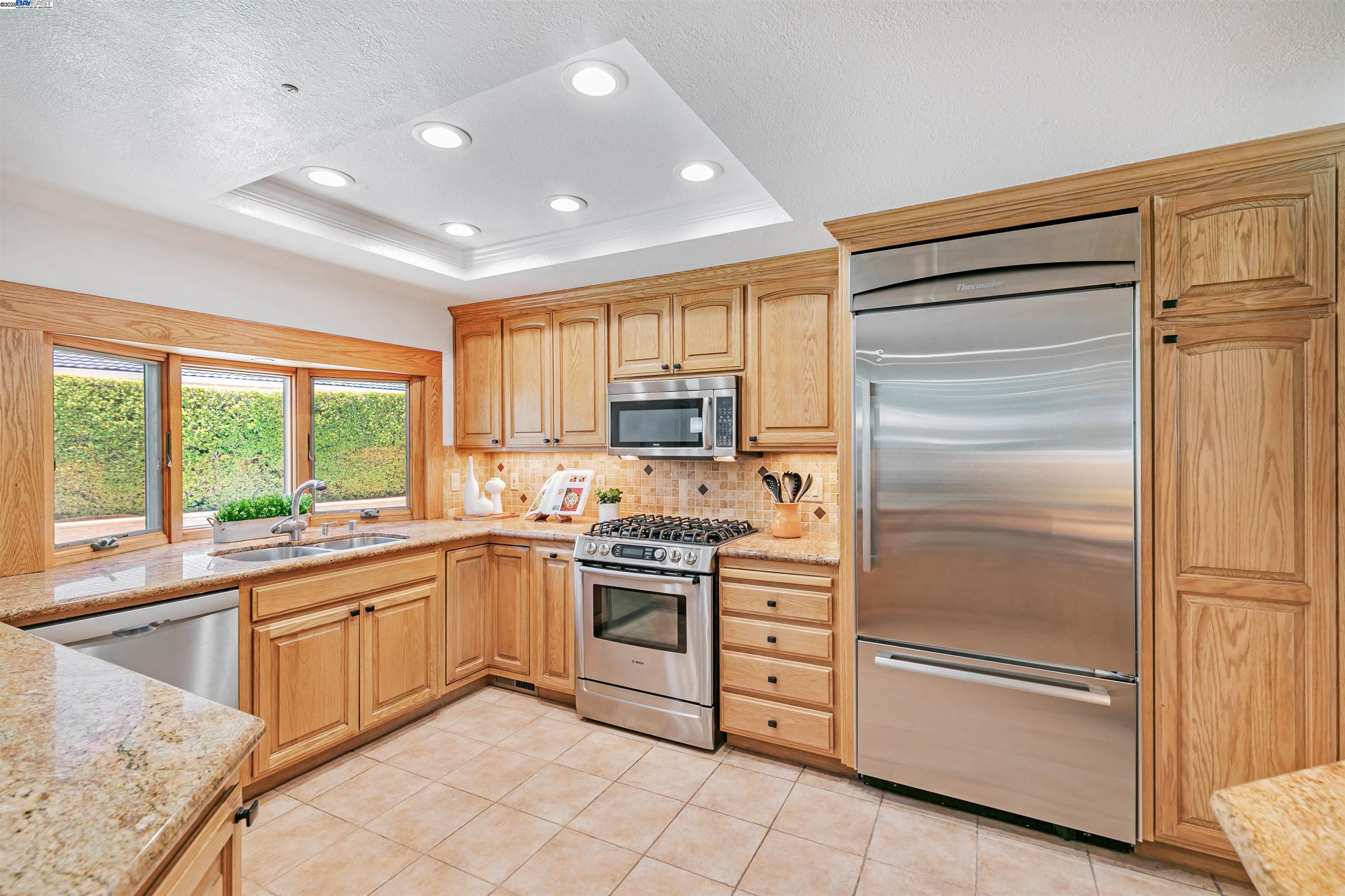 Detail Gallery Image 13 of 44 For 46101 Klamath St, Fremont,  CA 94539 - 3 Beds | 3 Baths