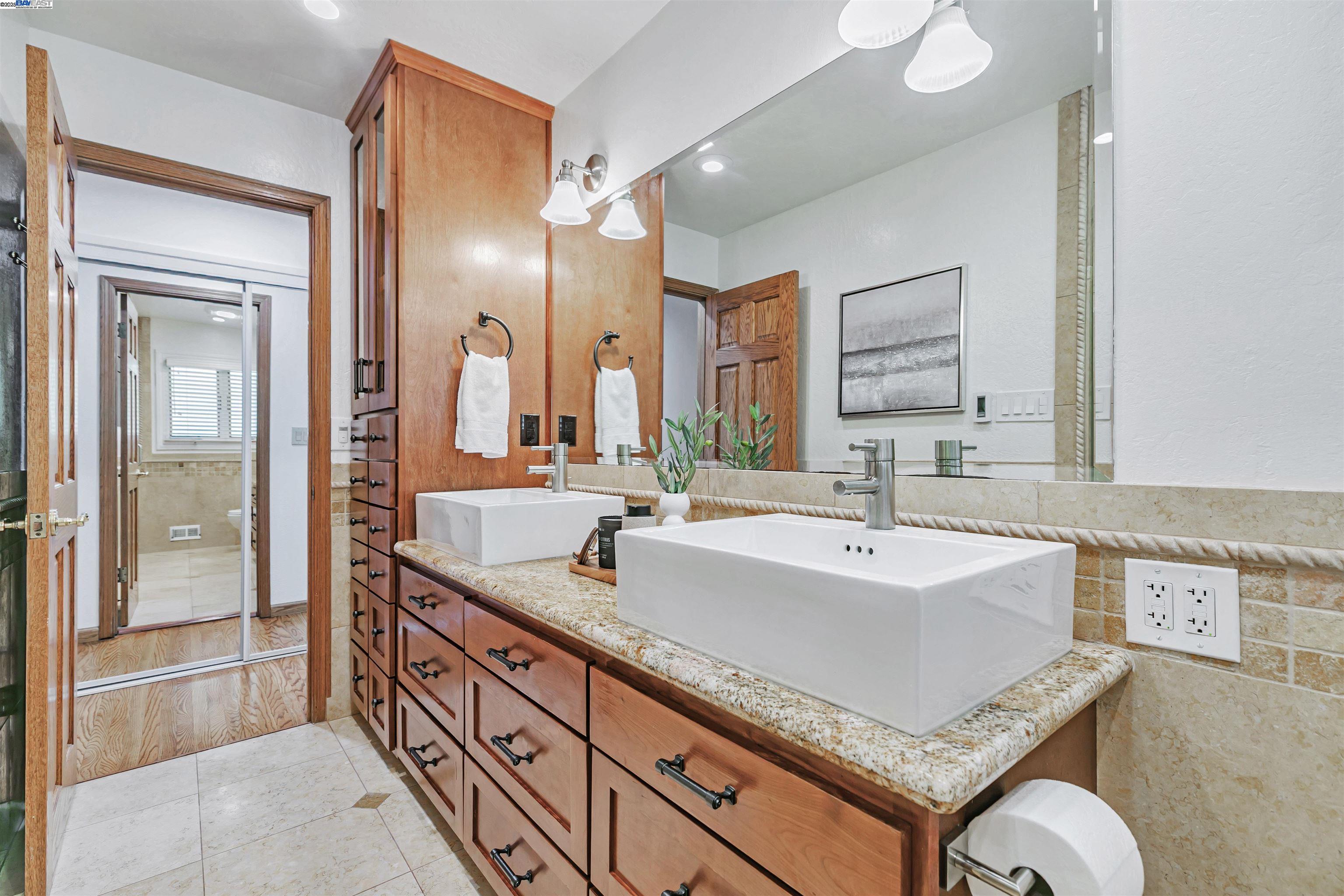 Detail Gallery Image 24 of 44 For 46101 Klamath St, Fremont,  CA 94539 - 3 Beds | 3 Baths