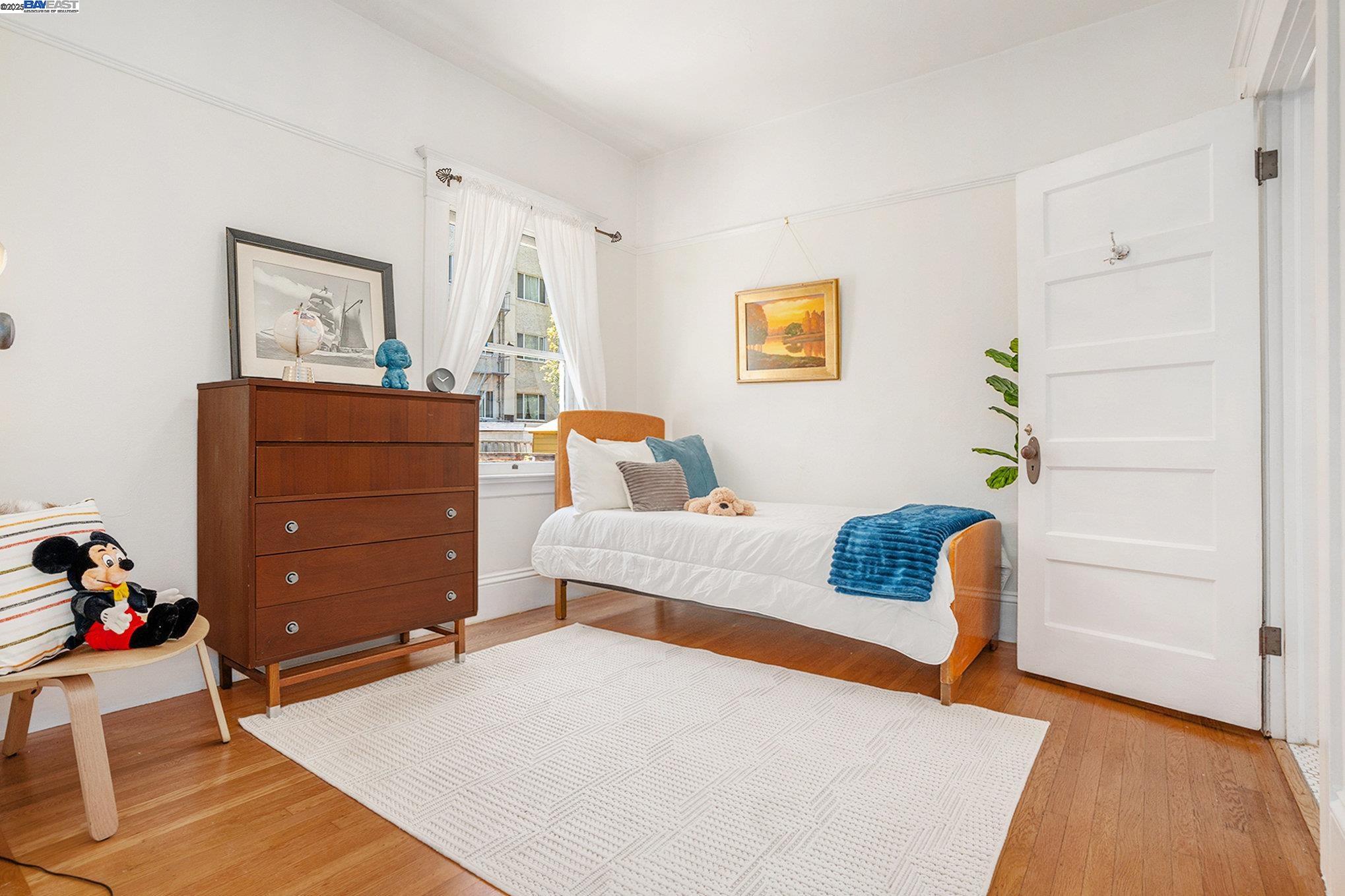 Detail Gallery Image 17 of 43 For 620 Taylor Avenue, Alameda,  CA 94501 - 3 Beds | 2/1 Baths