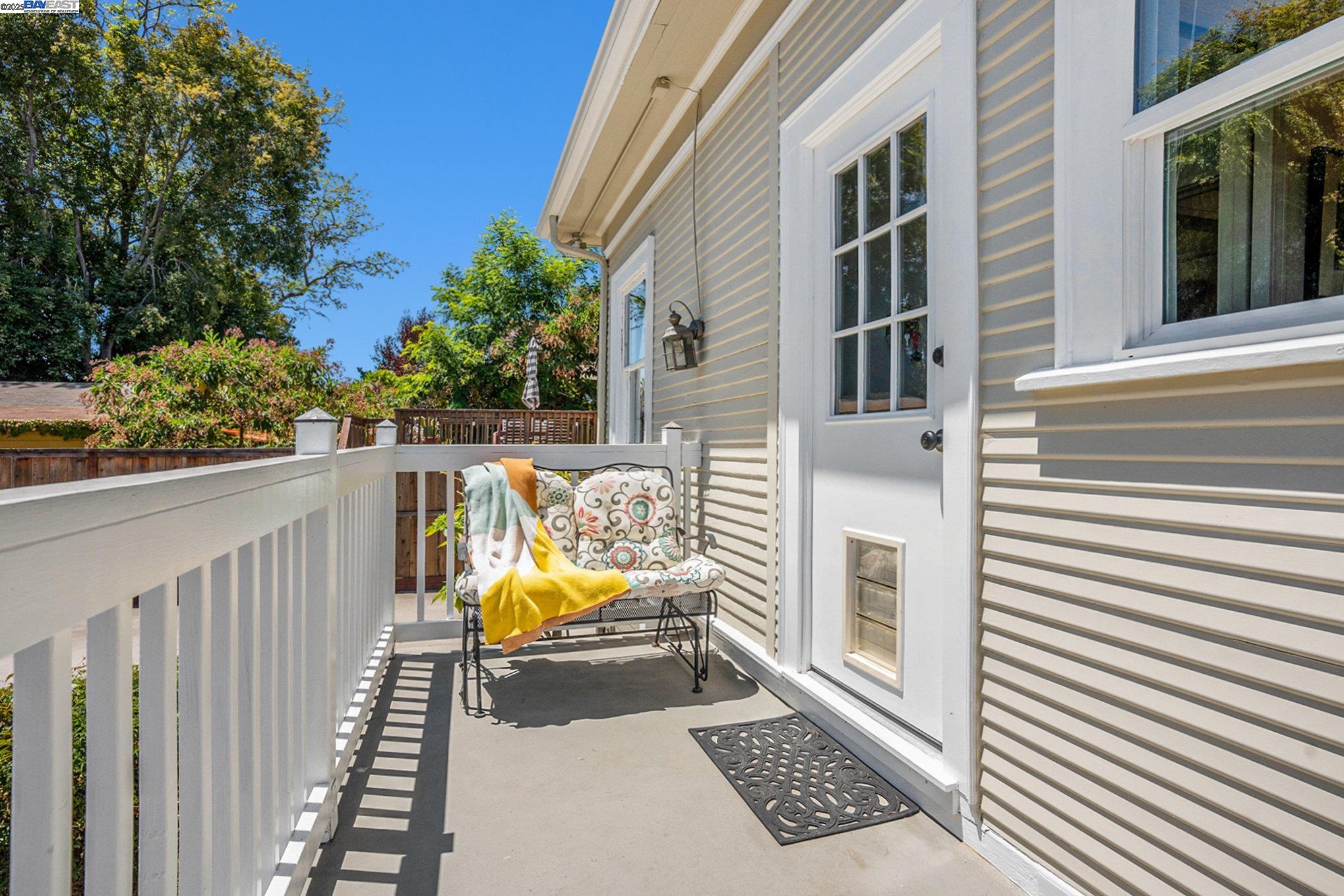 Detail Gallery Image 20 of 43 For 620 Taylor Avenue, Alameda,  CA 94501 - 3 Beds | 2/1 Baths