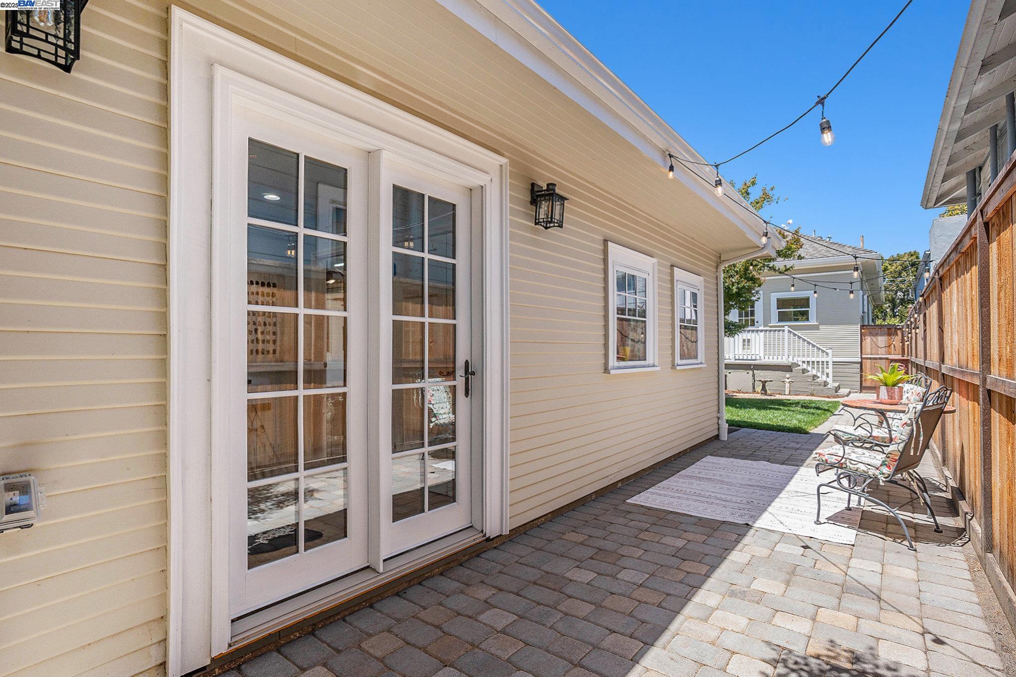 Detail Gallery Image 24 of 43 For 620 Taylor Avenue, Alameda,  CA 94501 - 3 Beds | 2/1 Baths