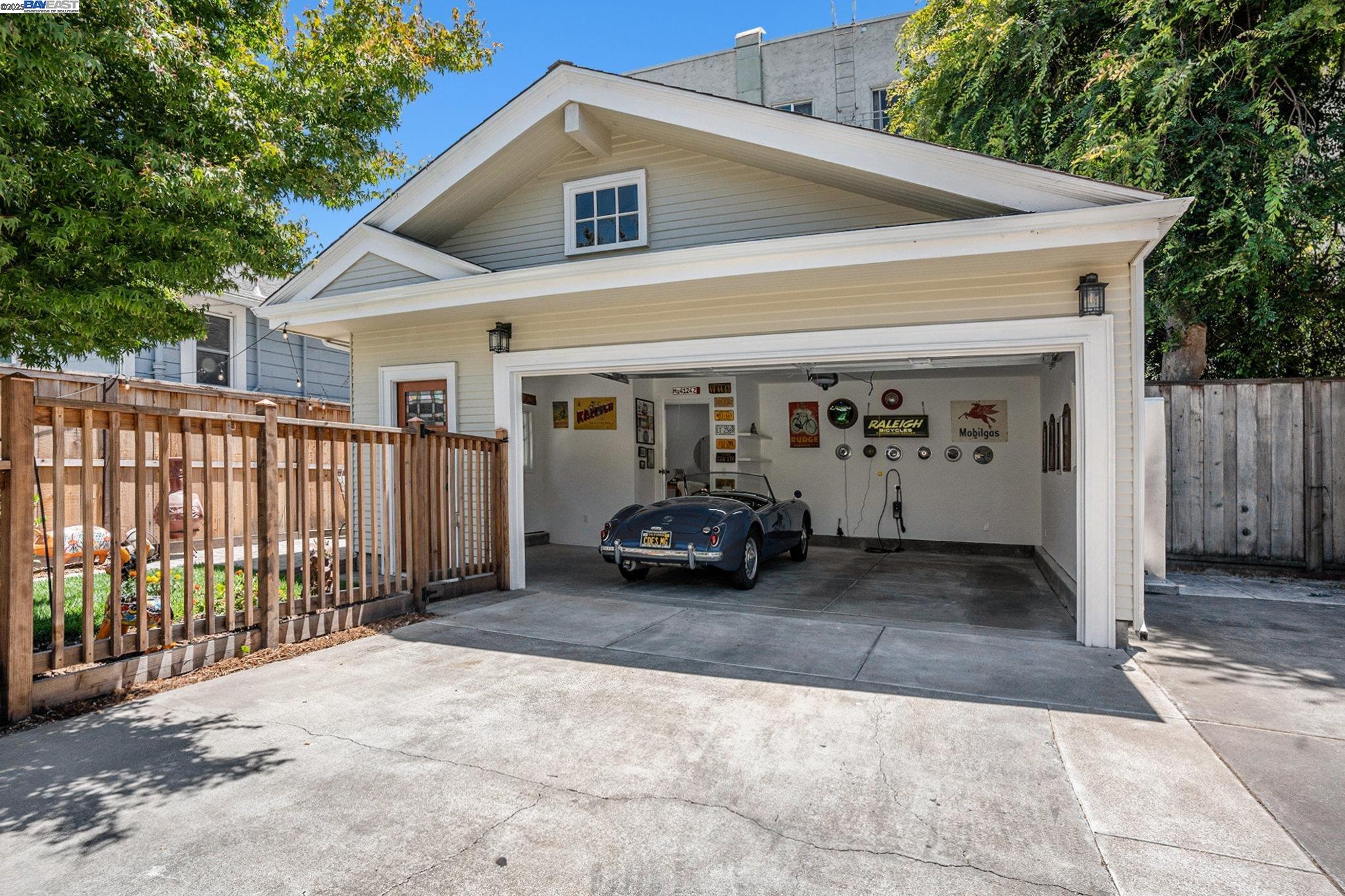 Detail Gallery Image 29 of 43 For 620 Taylor Avenue, Alameda,  CA 94501 - 3 Beds | 2/1 Baths
