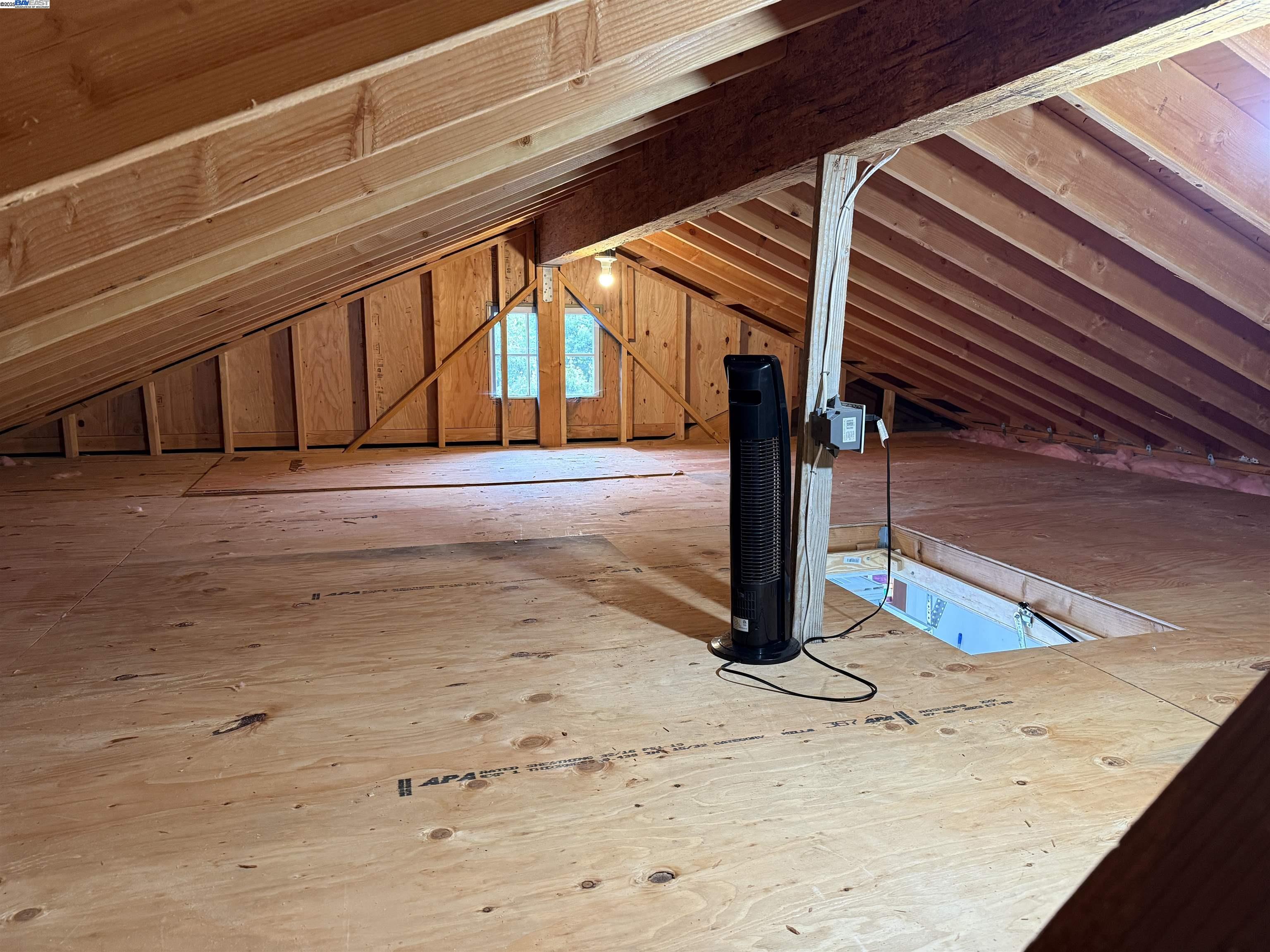 Detail Gallery Image 34 of 43 For 620 Taylor Avenue, Alameda,  CA 94501 - 3 Beds | 2/1 Baths