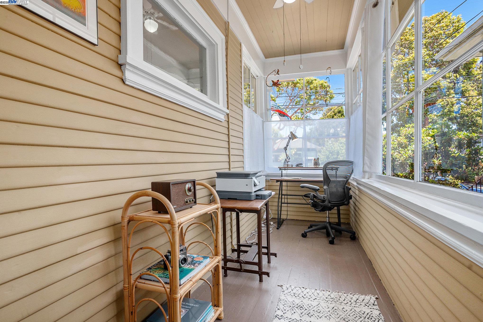 Detail Gallery Image 6 of 43 For 620 Taylor Avenue, Alameda,  CA 94501 - 3 Beds | 2/1 Baths