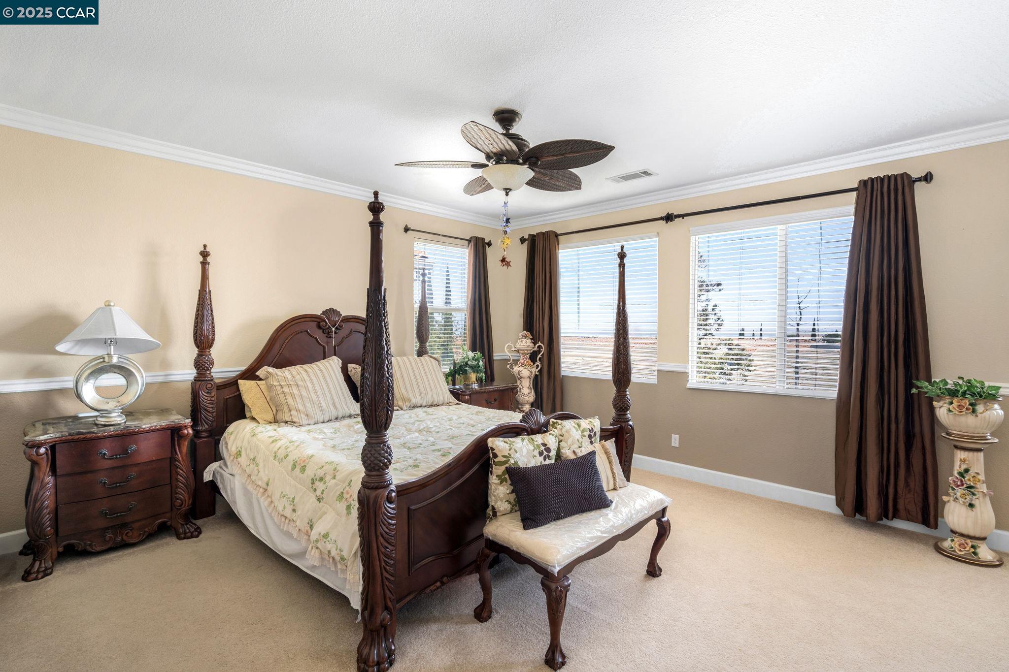 Detail Gallery Image 26 of 39 For 1426 Santa Teresa Dr, Pittsburg,  CA 94565 - 5 Beds | 4 Baths
