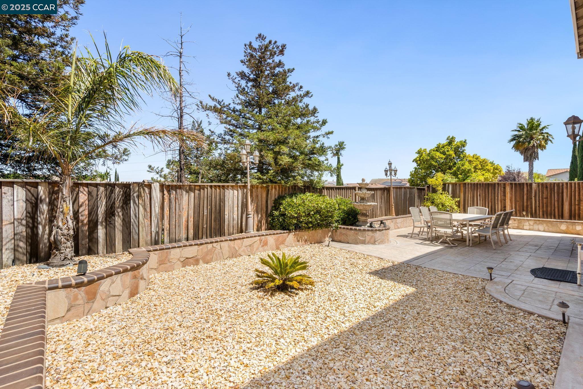 Detail Gallery Image 31 of 39 For 1426 Santa Teresa Dr, Pittsburg,  CA 94565 - 5 Beds | 4 Baths