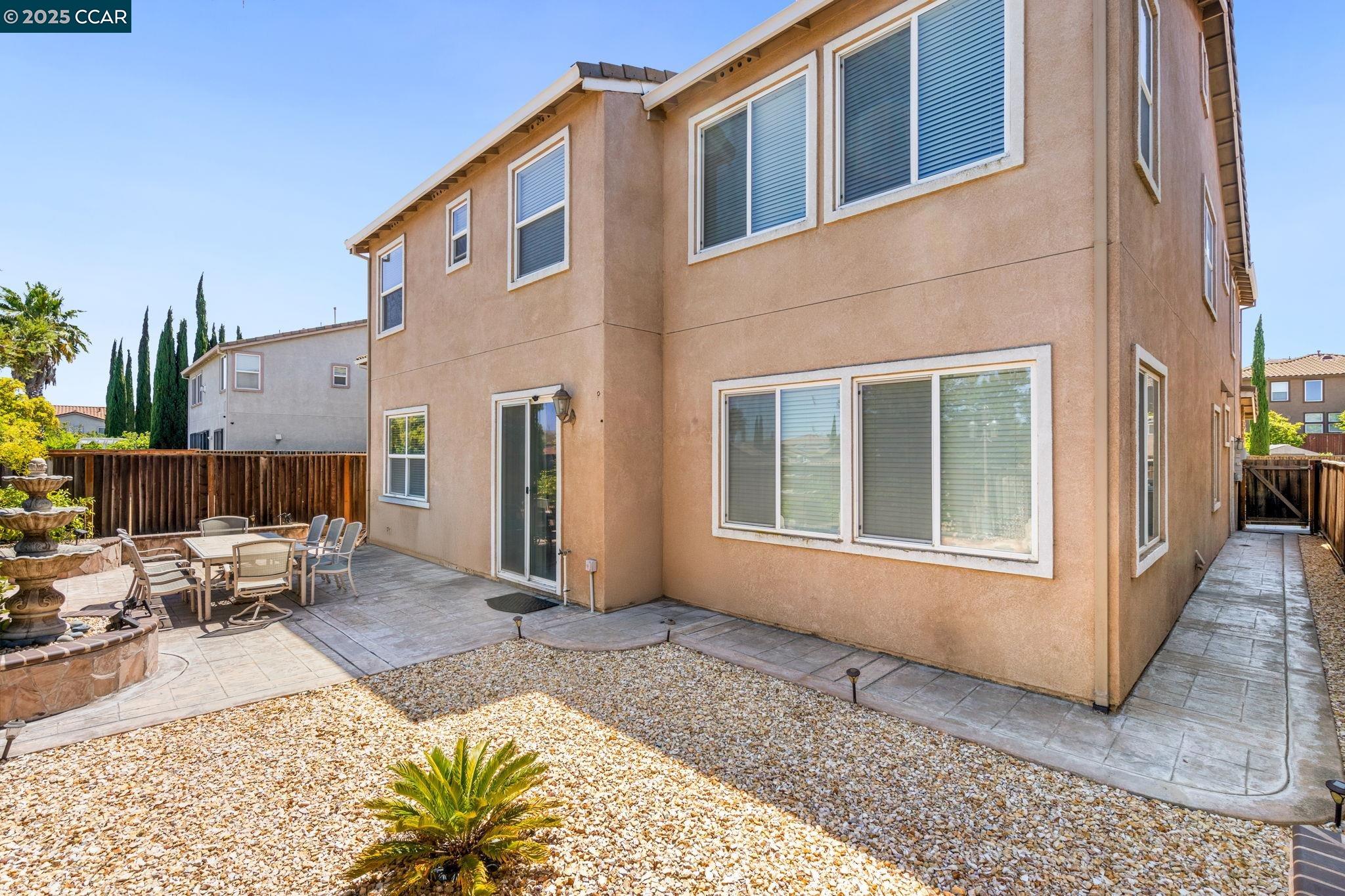 Detail Gallery Image 33 of 39 For 1426 Santa Teresa Dr, Pittsburg,  CA 94565 - 5 Beds | 4 Baths