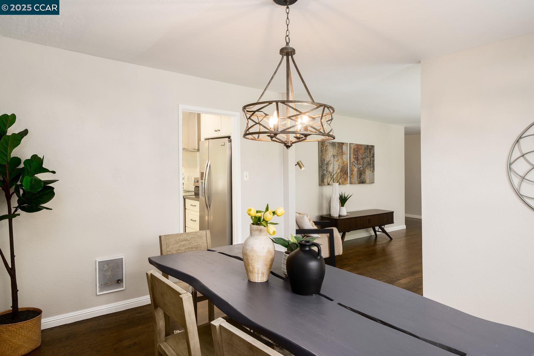Detail Gallery Image 21 of 40 For 3686 Redwood Road, Oakland,  CA 94619 - 3 Beds | 2/1 Baths