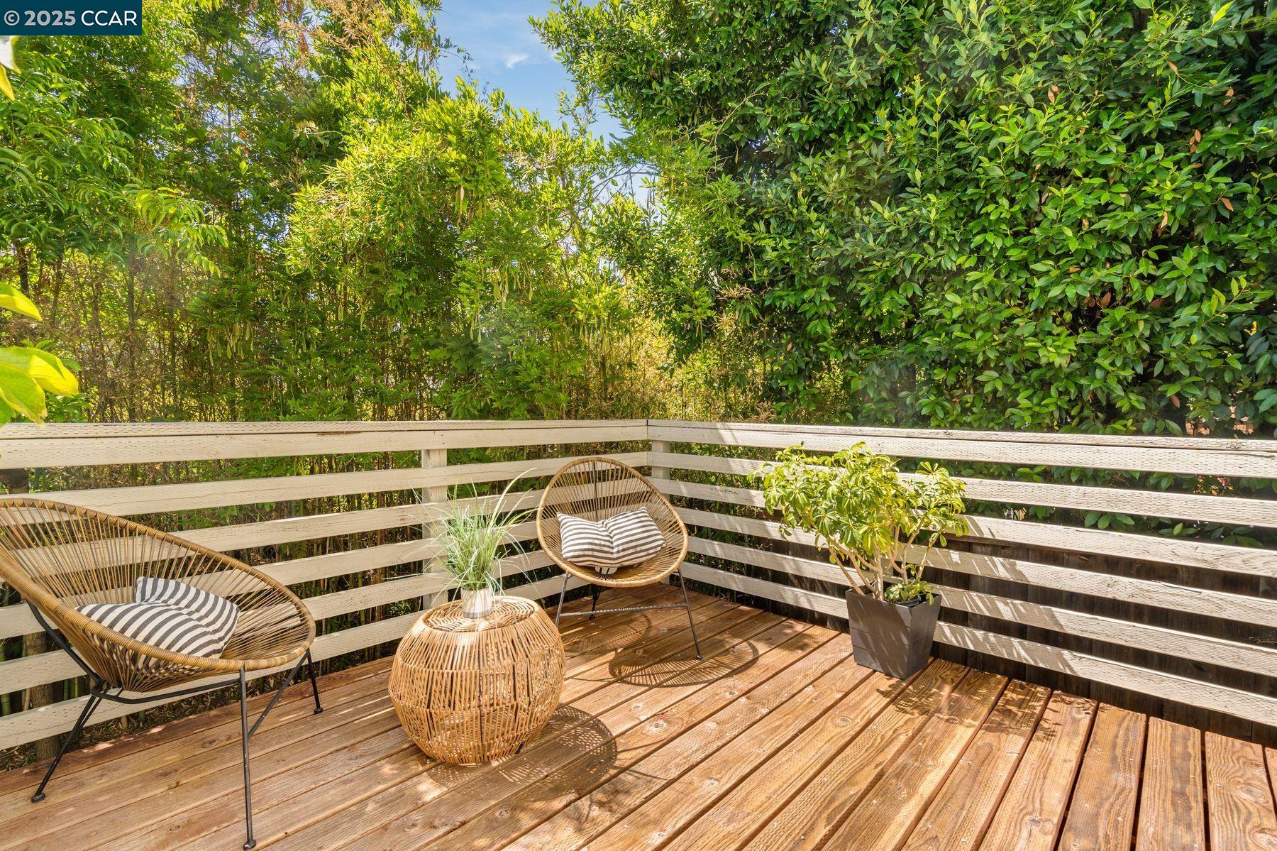Detail Gallery Image 31 of 40 For 3686 Redwood Road, Oakland,  CA 94619 - 3 Beds | 2/1 Baths