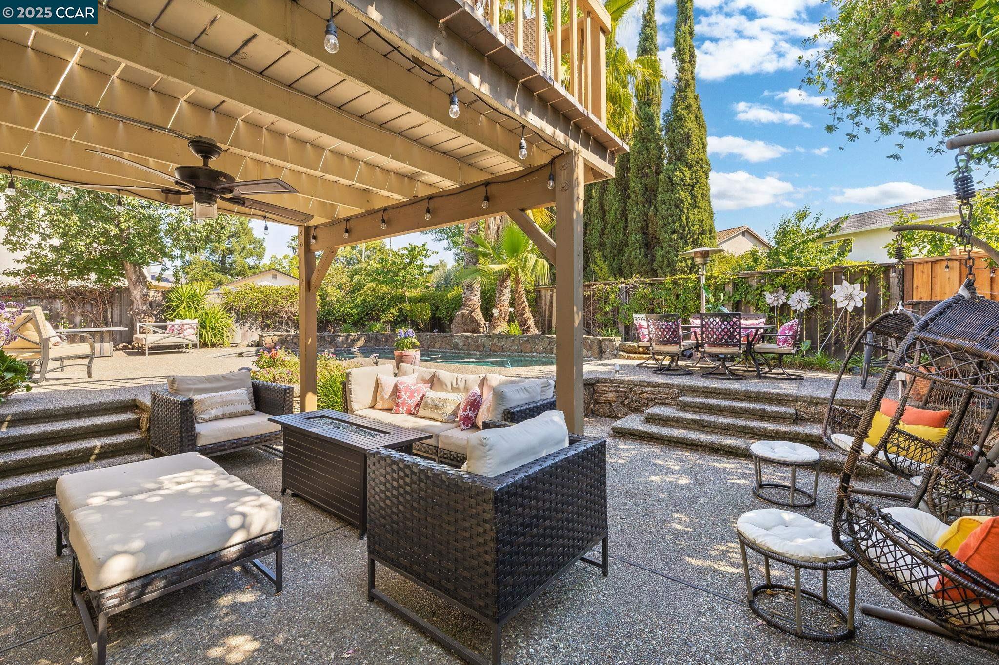 Detail Gallery Image 22 of 30 For 1230 Golden Springs Ln, Concord,  CA 94521 - 4 Beds | 2/1 Baths
