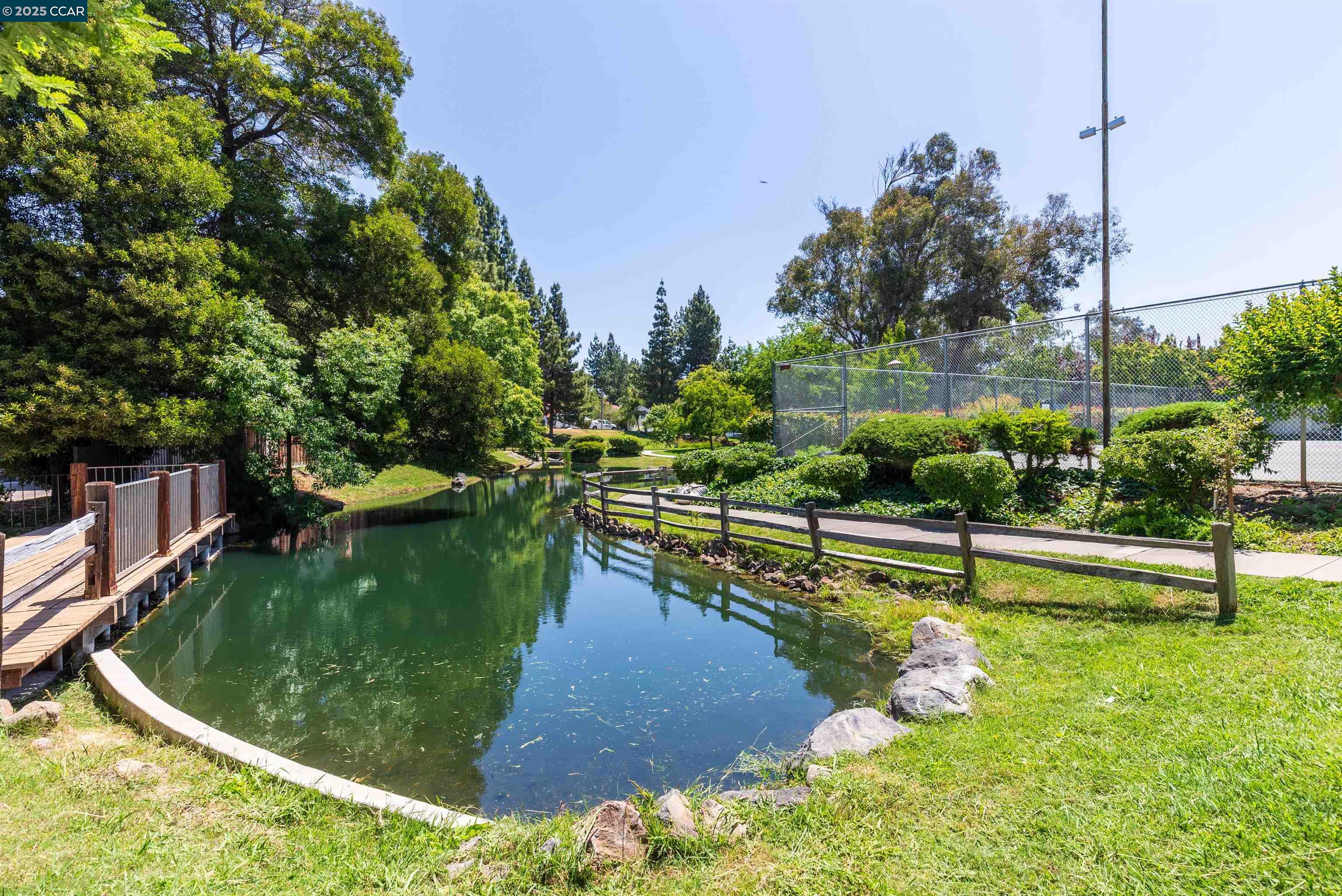 Detail Gallery Image 29 of 30 For 1230 Golden Springs Ln, Concord,  CA 94521 - 4 Beds | 2/1 Baths