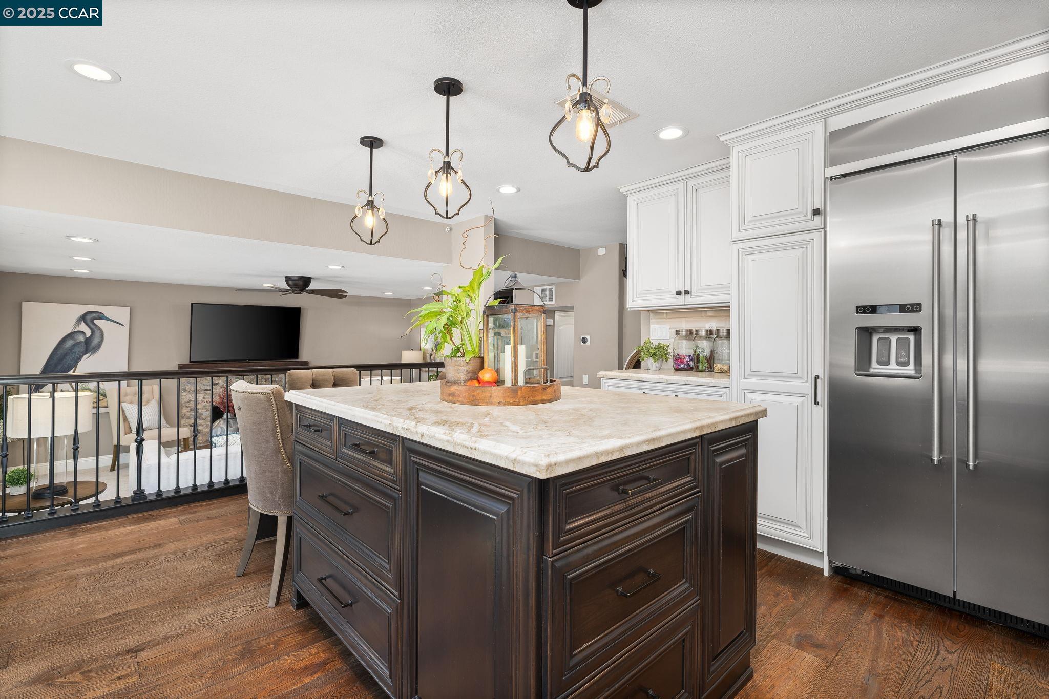 Detail Gallery Image 5 of 30 For 1230 Golden Springs Ln, Concord,  CA 94521 - 4 Beds | 2/1 Baths