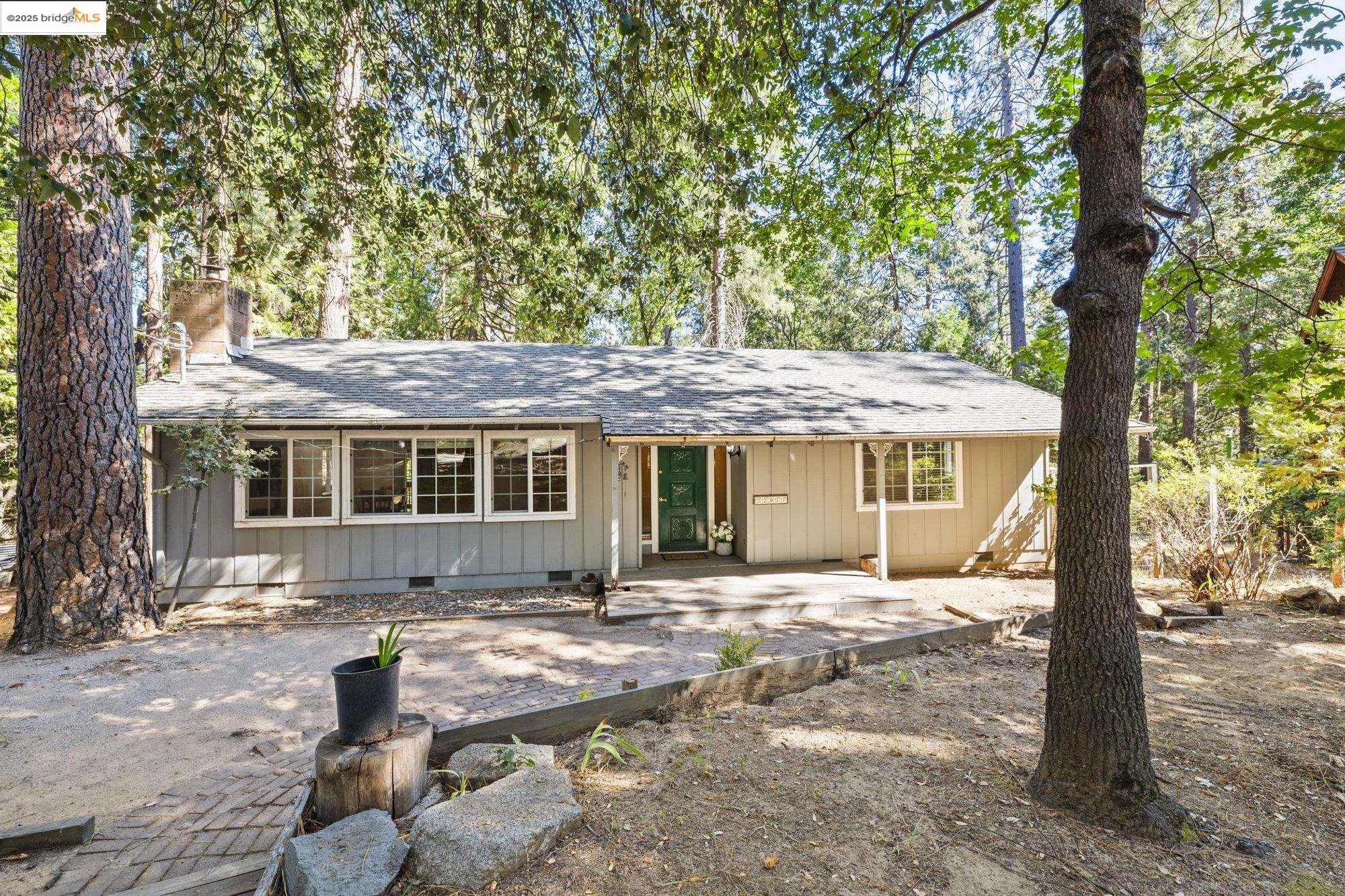 Detail Gallery Image 23 of 30 For 22977 Hawk Ln, Twain Harte,  CA 95383 - 2 Beds | 2 Baths