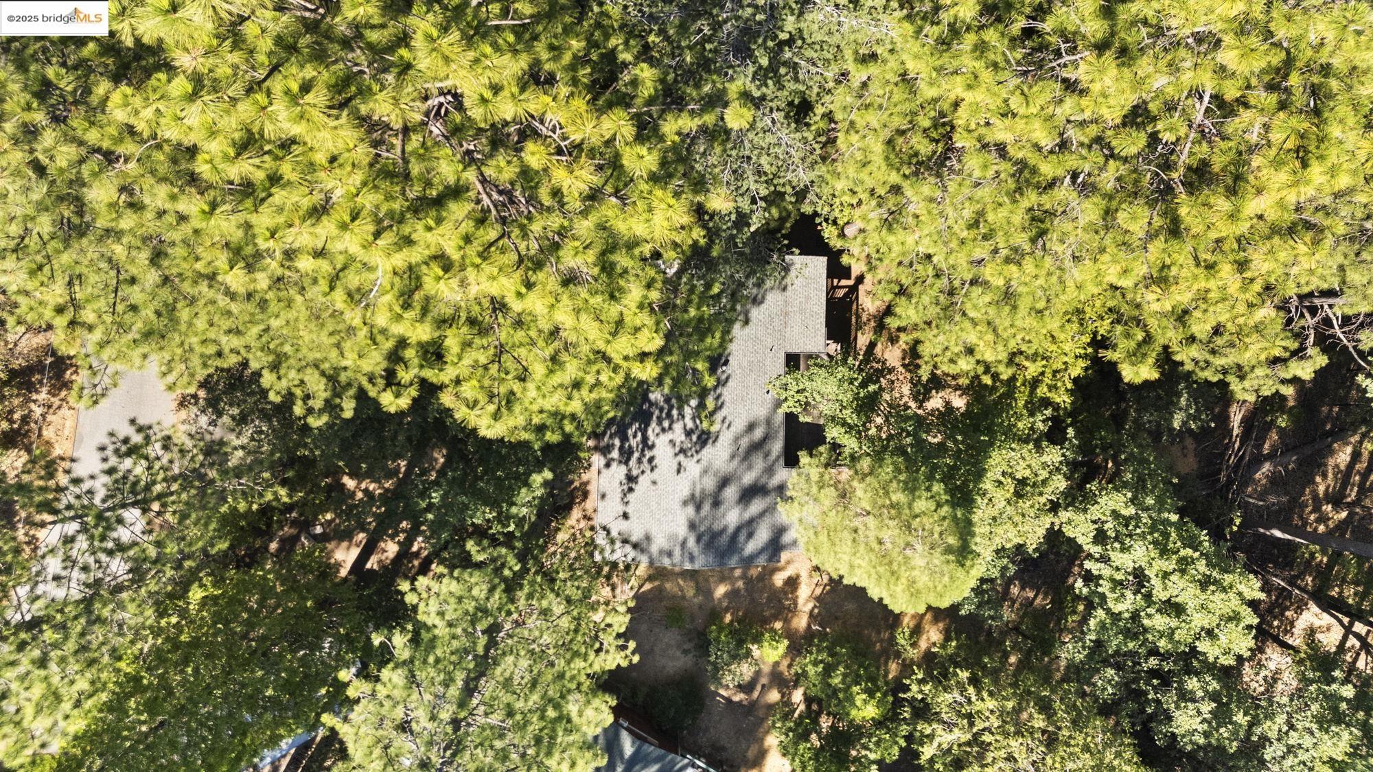 Detail Gallery Image 25 of 30 For 22977 Hawk Ln, Twain Harte,  CA 95383 - 2 Beds | 2 Baths