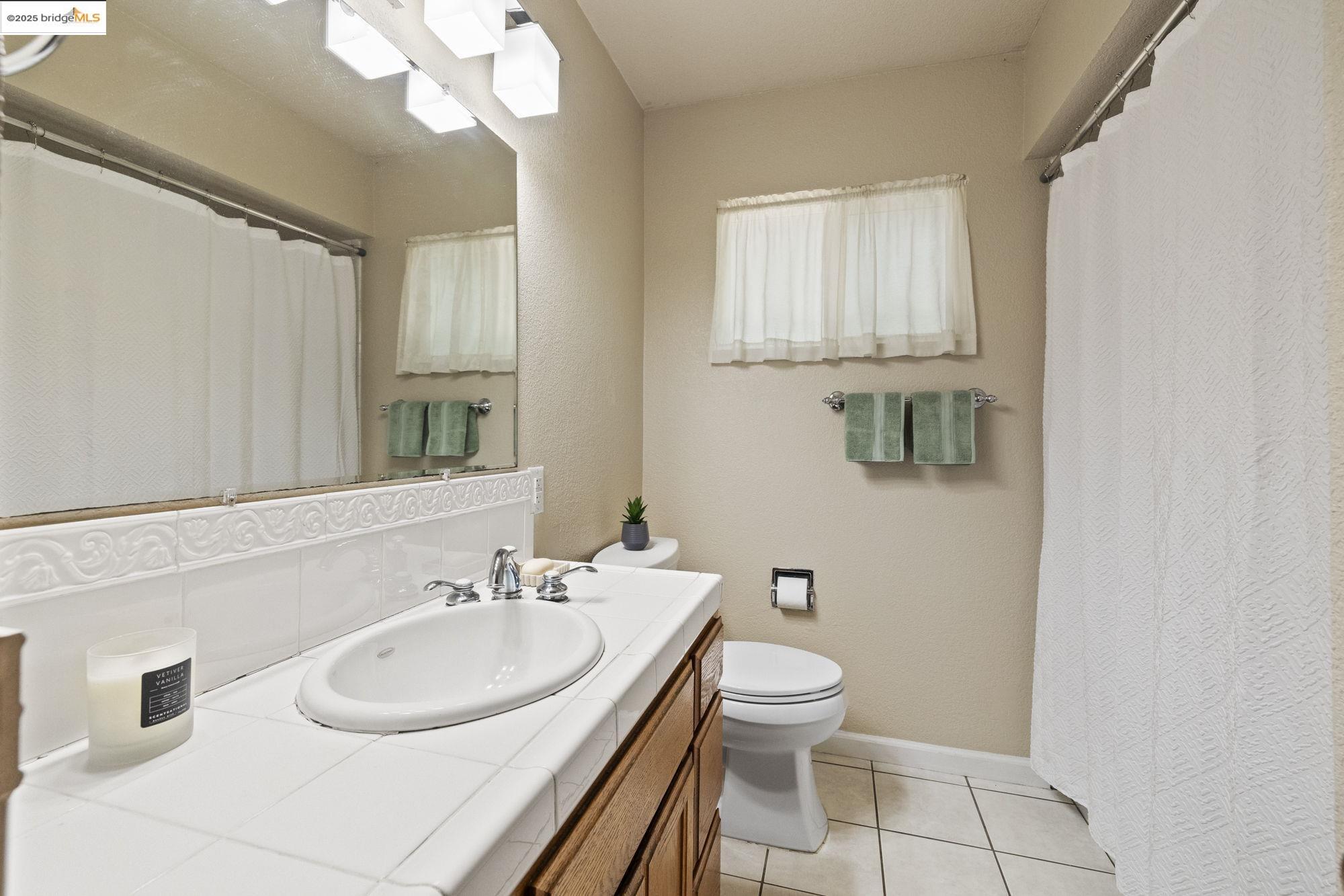 Detail Gallery Image 9 of 30 For 22977 Hawk Ln, Twain Harte,  CA 95383 - 2 Beds | 2 Baths