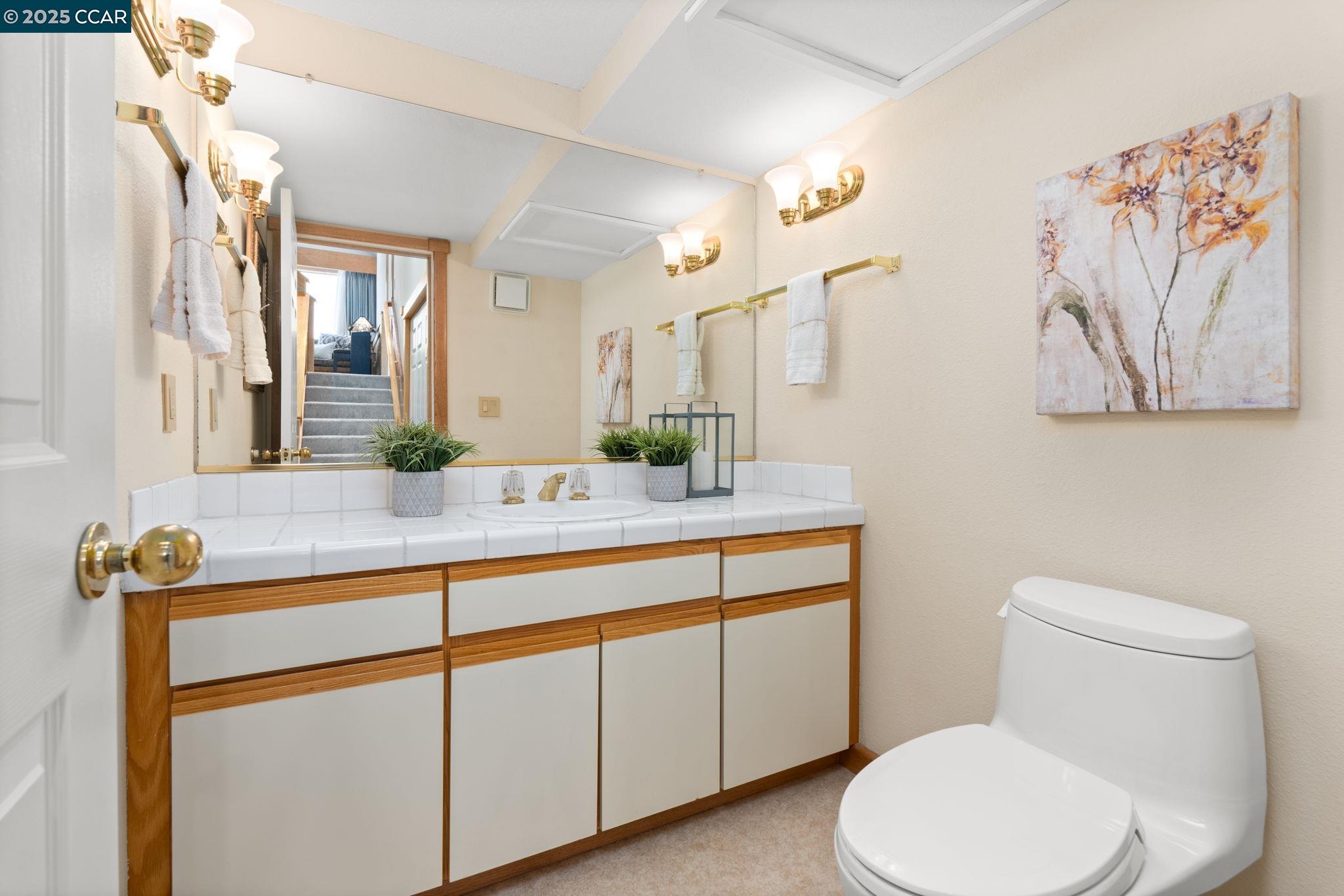 Detail Gallery Image 14 of 38 For 151 Spyrock Ct, Walnut Creek,  CA 94595 - 4 Beds | 2/1 Baths