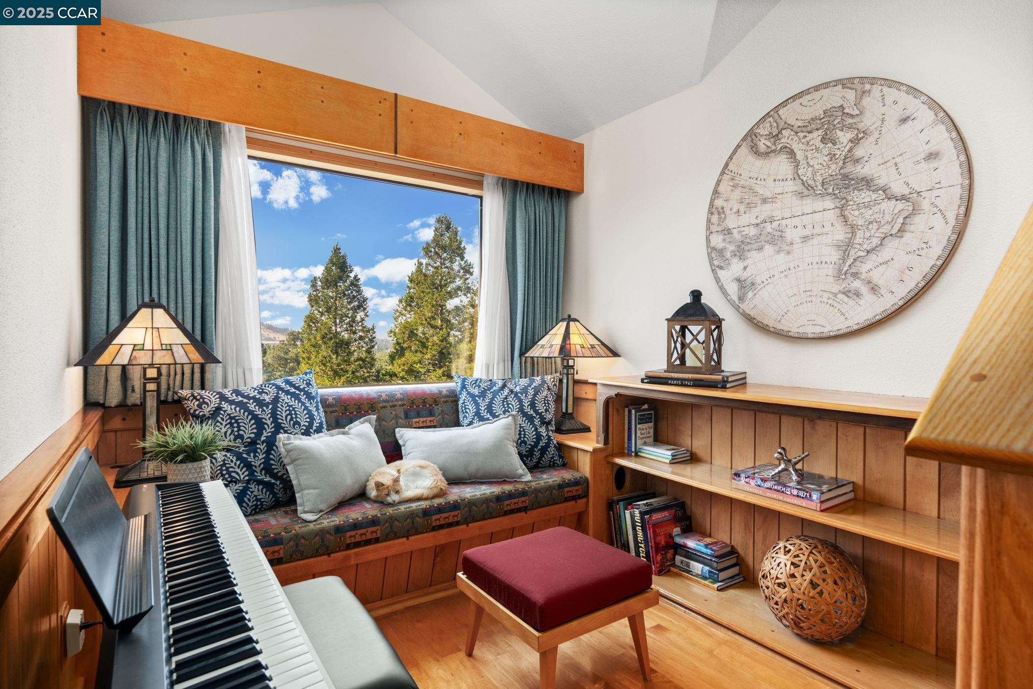 Detail Gallery Image 27 of 38 For 151 Spyrock Ct, Walnut Creek,  CA 94595 - 4 Beds | 2/1 Baths