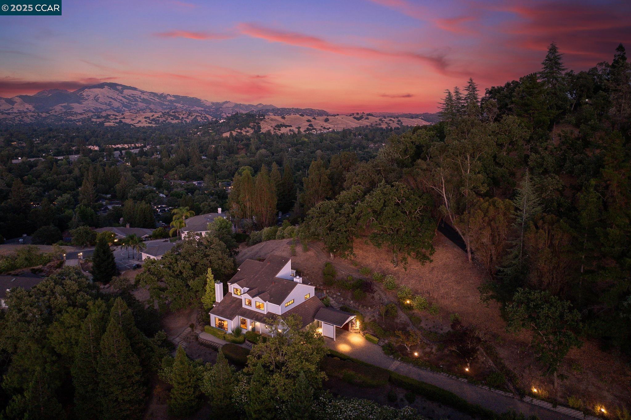Detail Gallery Image 34 of 38 For 151 Spyrock Ct, Walnut Creek,  CA 94595 - 4 Beds | 2/1 Baths