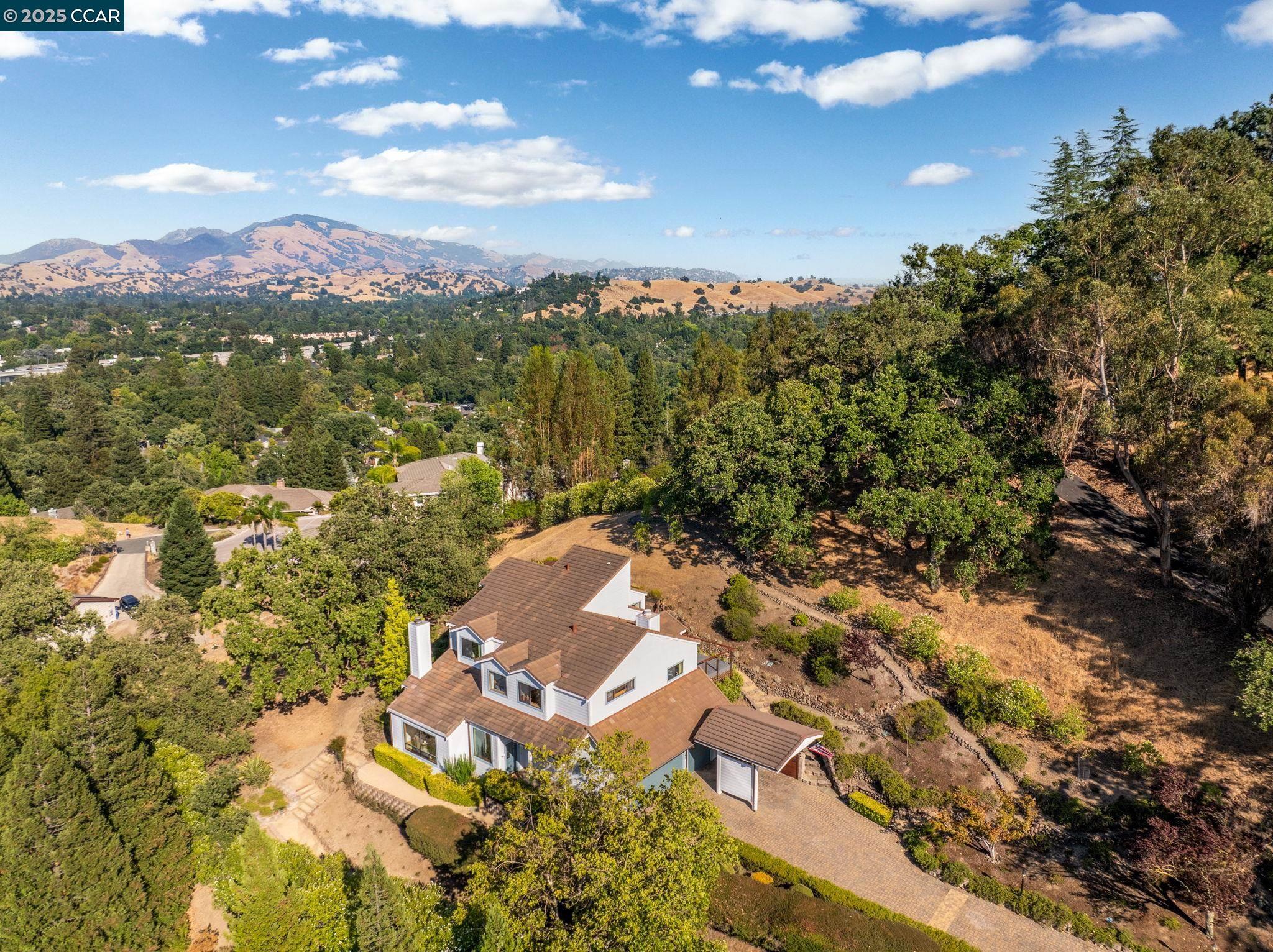 Detail Gallery Image 35 of 38 For 151 Spyrock Ct, Walnut Creek,  CA 94595 - 4 Beds | 2/1 Baths