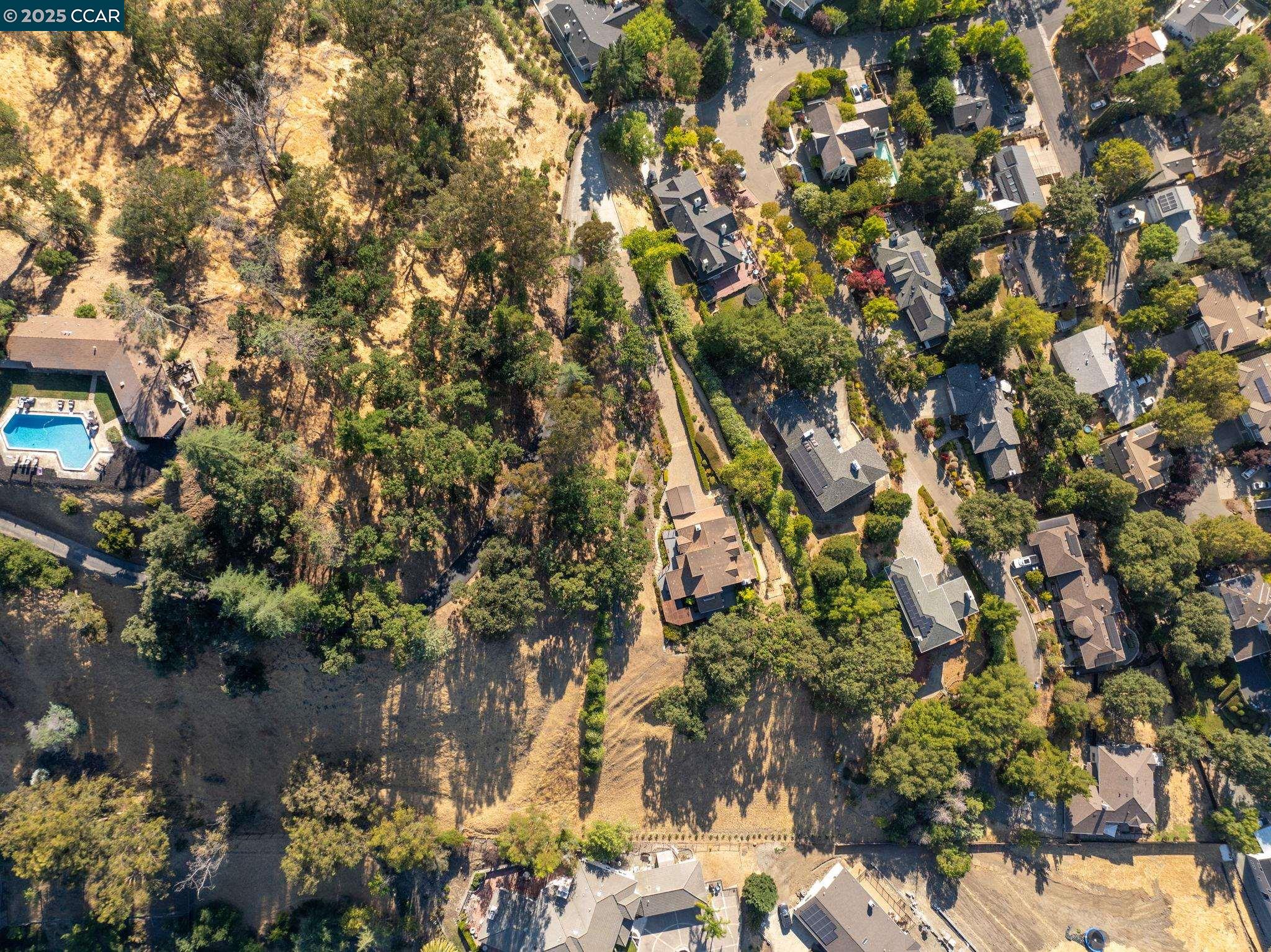 Detail Gallery Image 36 of 38 For 151 Spyrock Ct, Walnut Creek,  CA 94595 - 4 Beds | 2/1 Baths