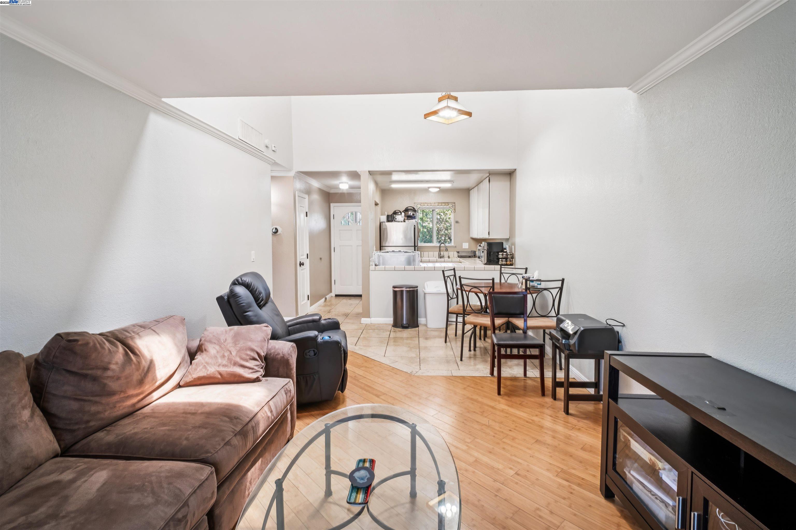 Photo #4: 41104417 Listing 