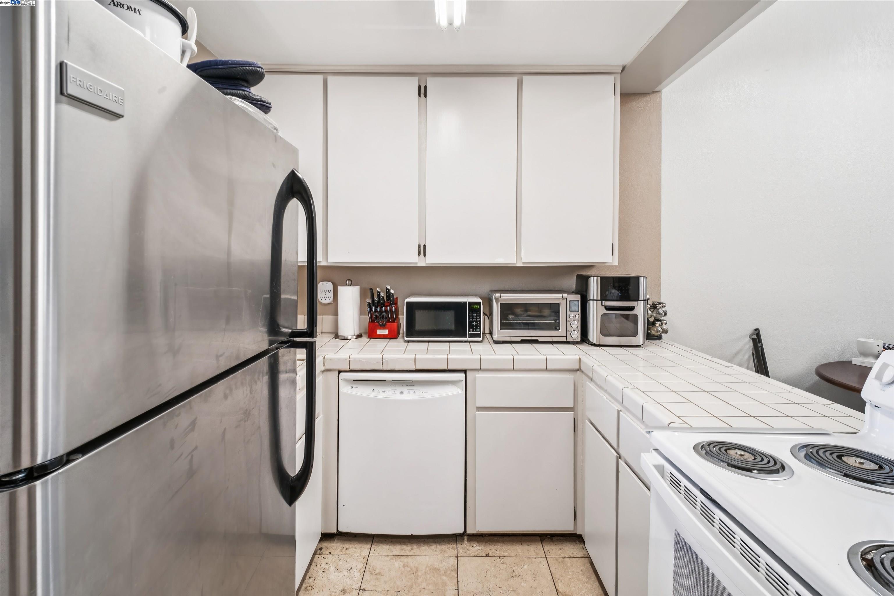 Photo #6: 41104417 Listing 