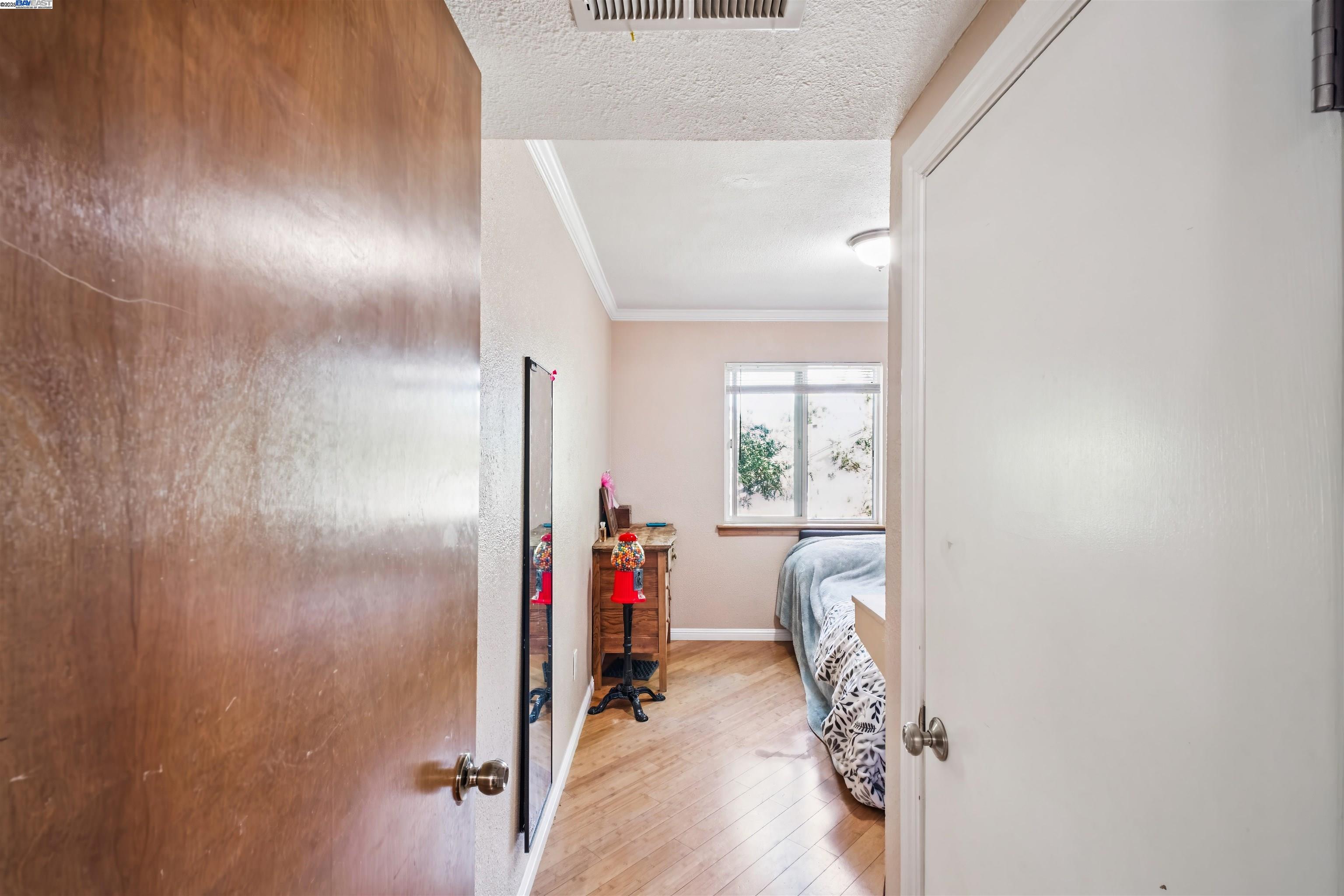 Photo #9: 41104417 Listing: Photo #9
