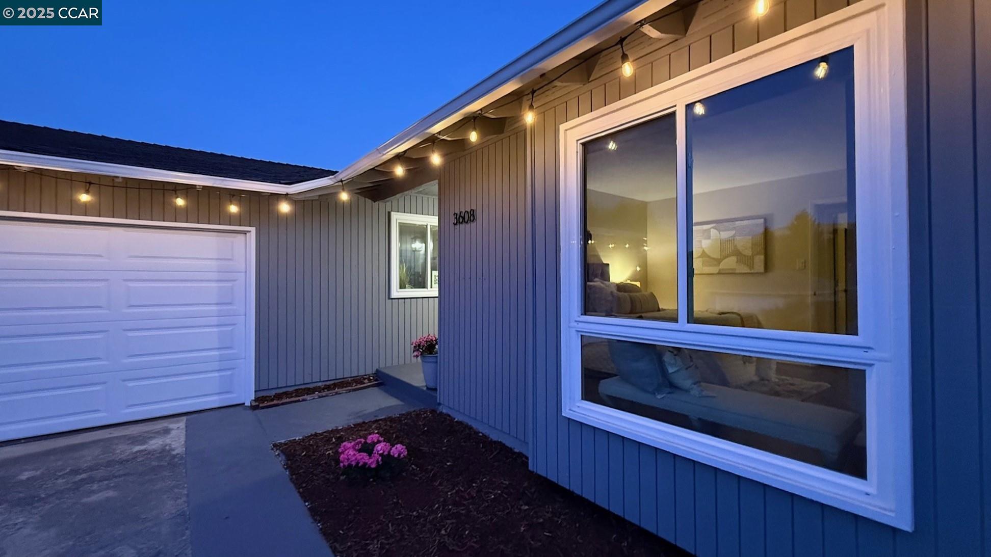 Detail Gallery Image 2 of 60 For 3608 Victor St., Pinole,  CA 94564 - 4 Beds | 2 Baths