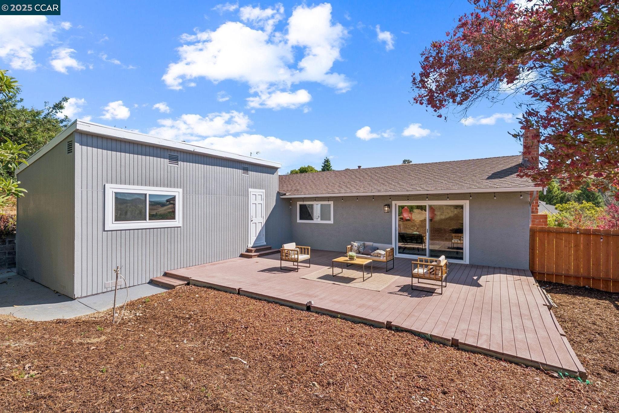 Detail Gallery Image 5 of 60 For 3608 Victor St., Pinole,  CA 94564 - 4 Beds | 2 Baths