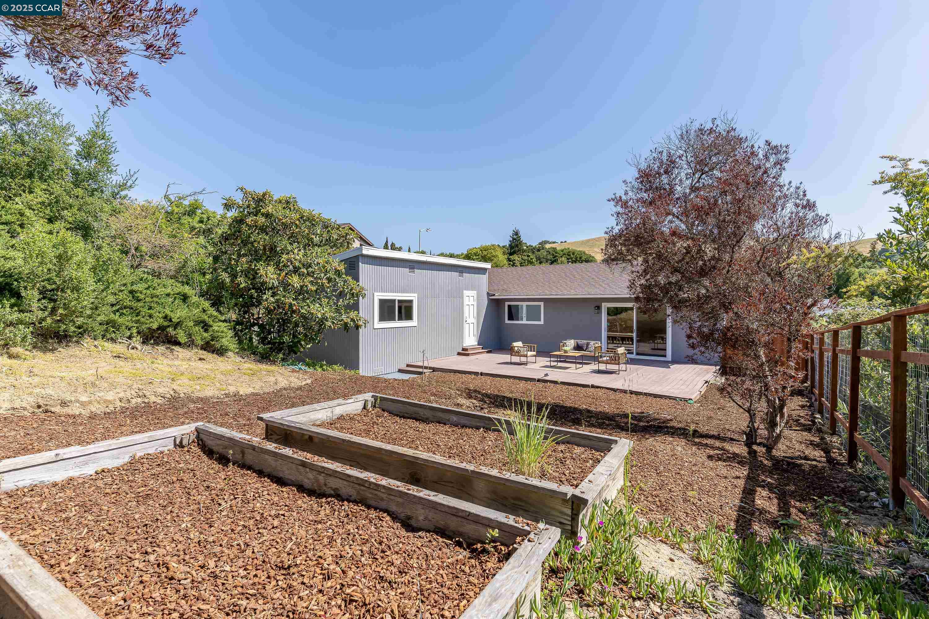 Detail Gallery Image 50 of 60 For 3608 Victor St., Pinole,  CA 94564 - 4 Beds | 2 Baths