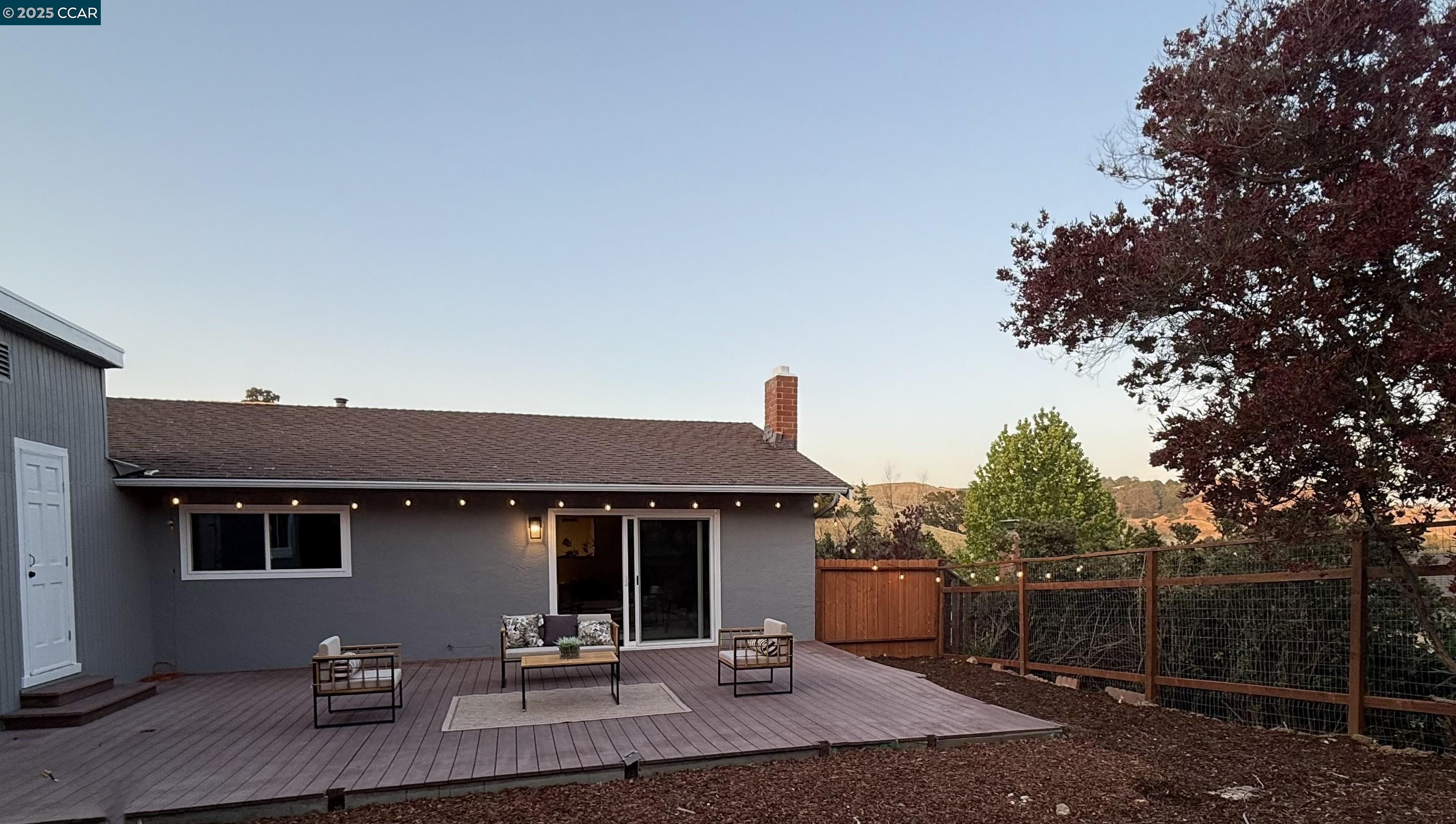 Detail Gallery Image 7 of 60 For 3608 Victor St., Pinole,  CA 94564 - 4 Beds | 2 Baths