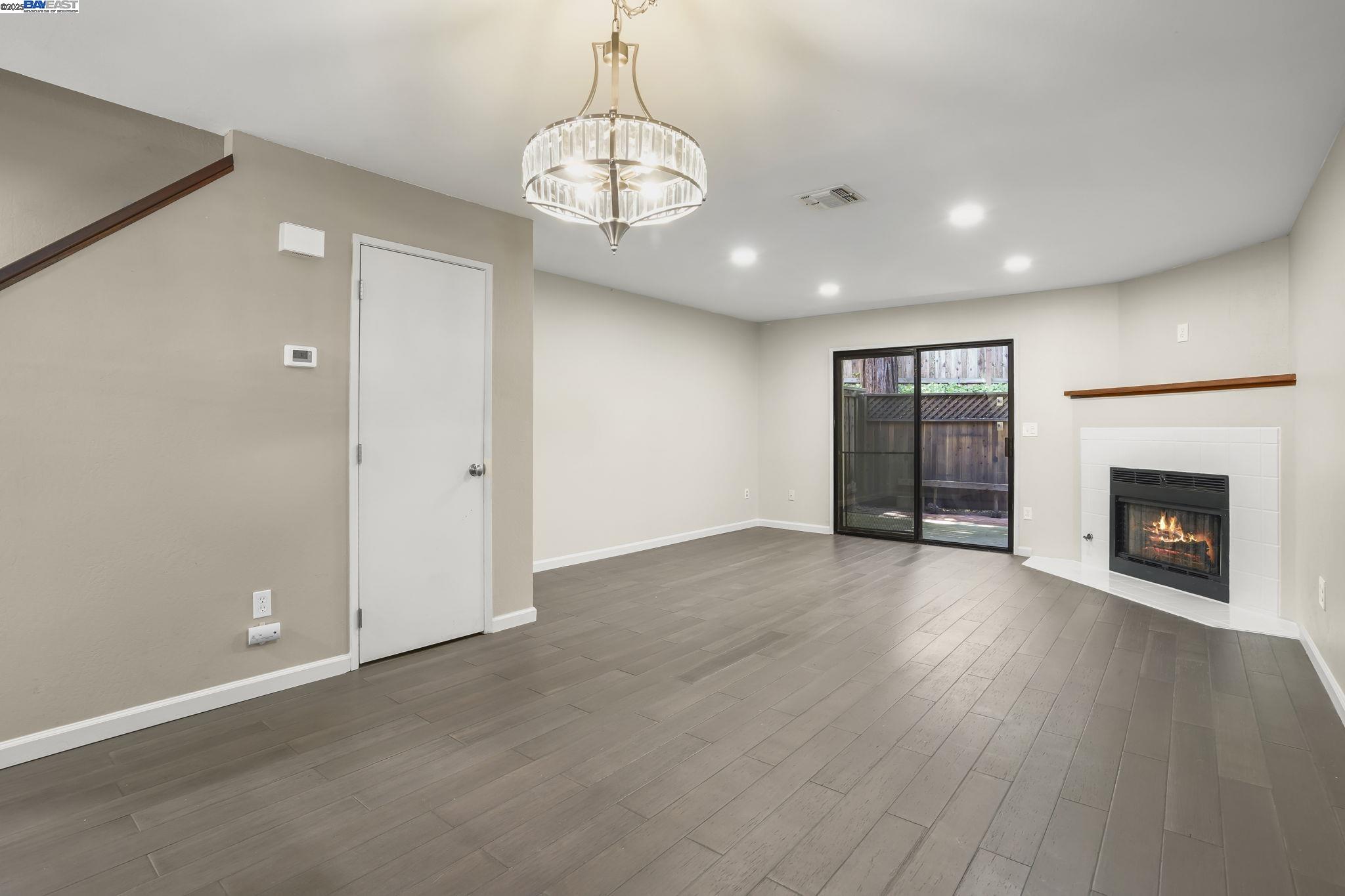 Photo #3: 41104423 Listing 
