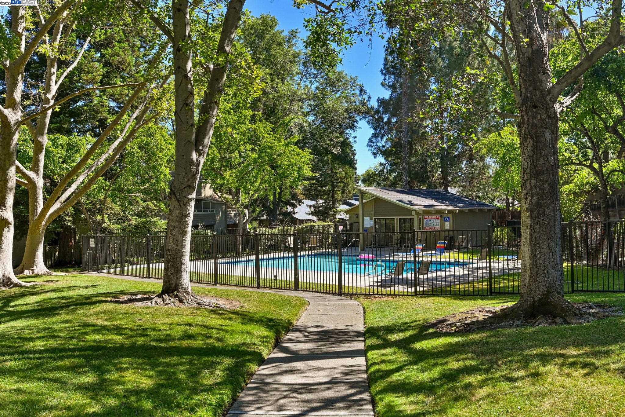 Photo #26: 41104423 Listing: Photo #26