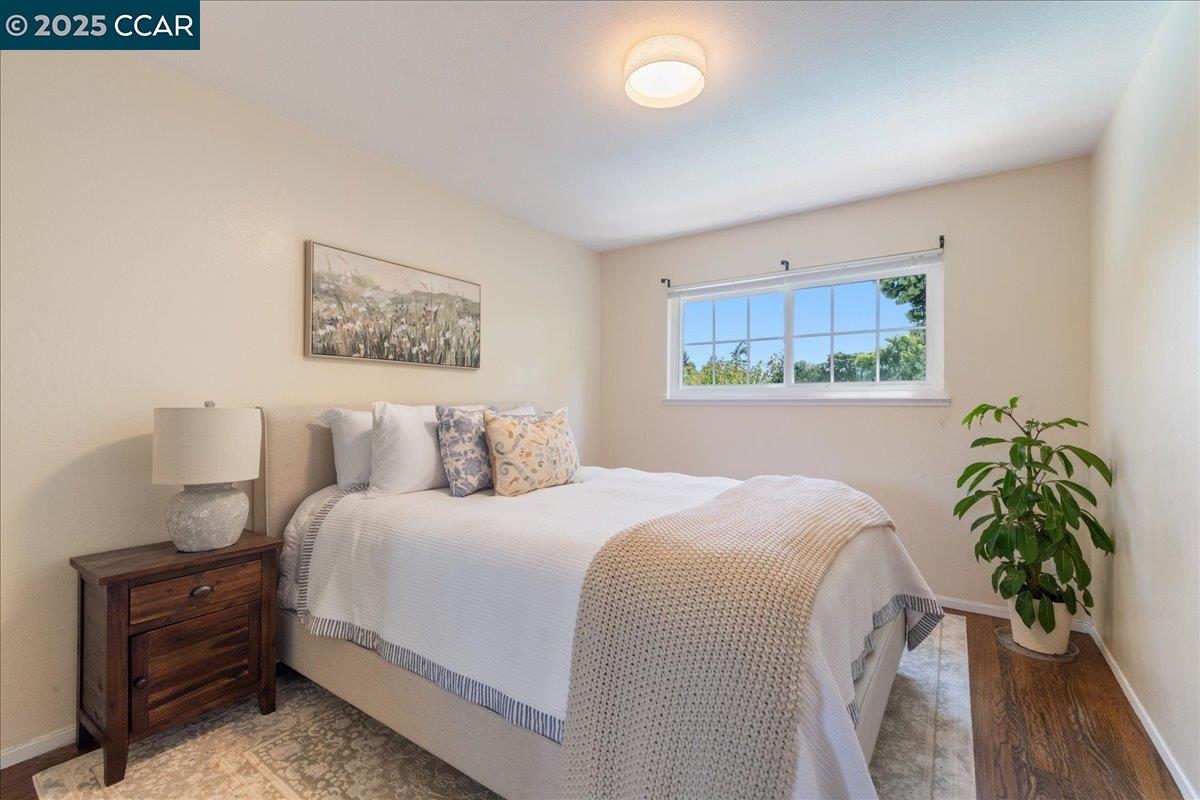 Detail Gallery Image 21 of 35 For 4421 Muirwood Dr, Pleasanton,  CA 94588 - 4 Beds | 2/1 Baths