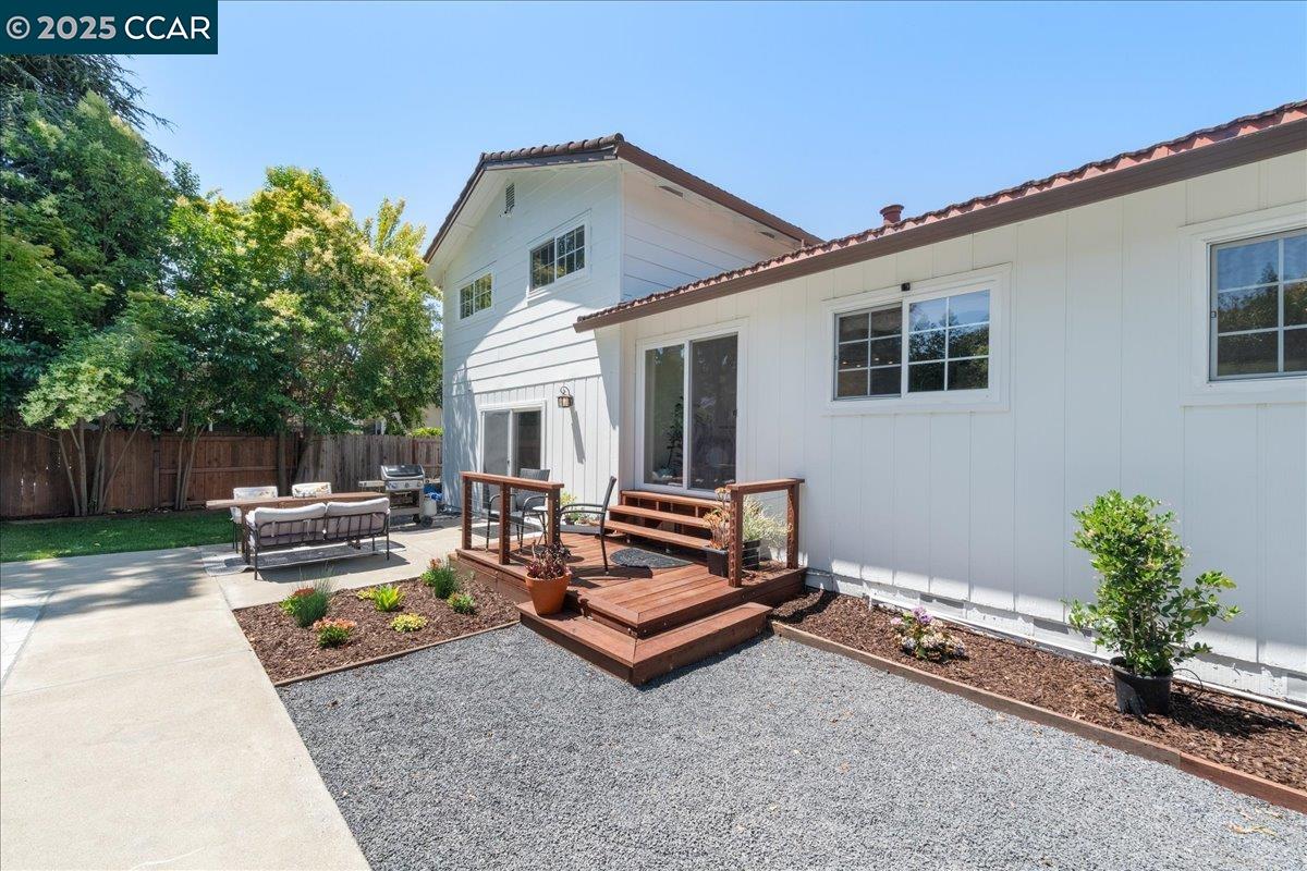 Detail Gallery Image 29 of 35 For 4421 Muirwood Dr, Pleasanton,  CA 94588 - 4 Beds | 2/1 Baths
