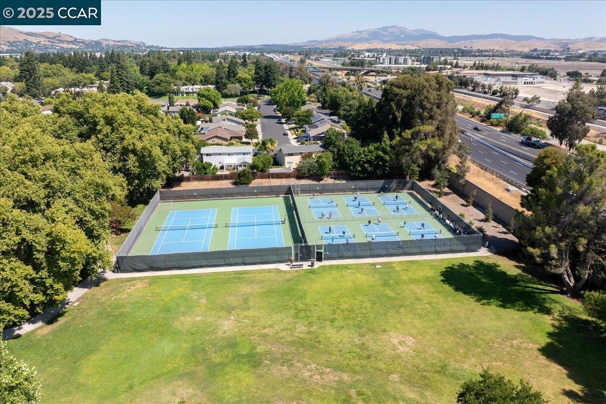 Detail Gallery Image 34 of 35 For 4421 Muirwood Dr, Pleasanton,  CA 94588 - 4 Beds | 2/1 Baths
