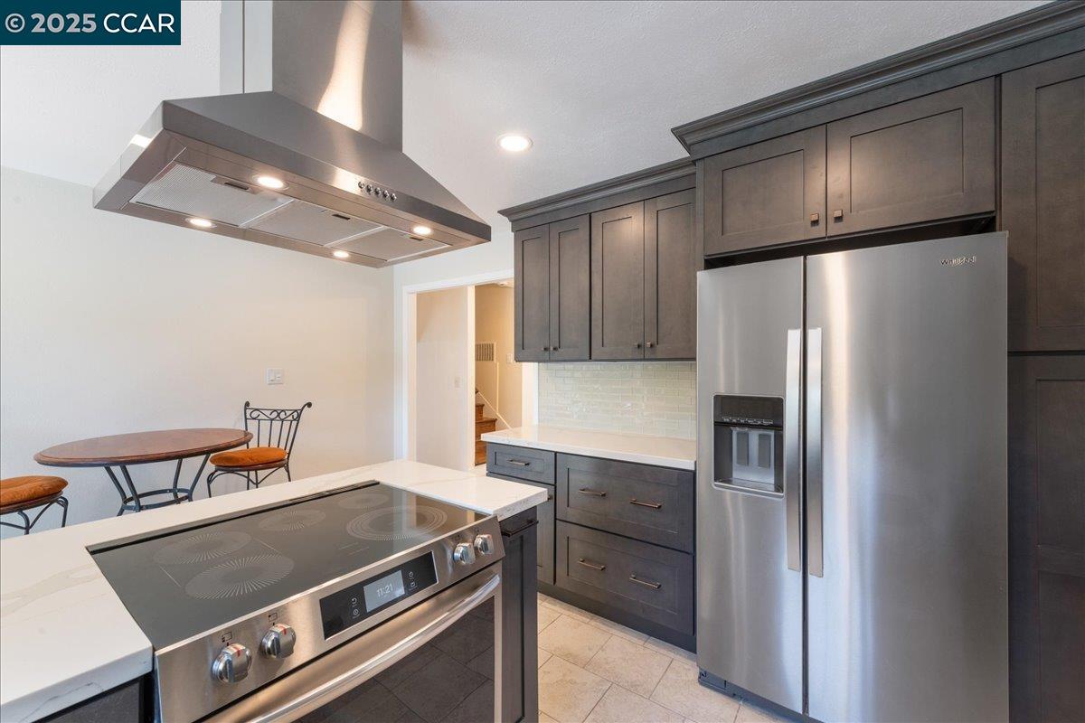 Detail Gallery Image 5 of 35 For 4421 Muirwood Dr, Pleasanton,  CA 94588 - 4 Beds | 2/1 Baths